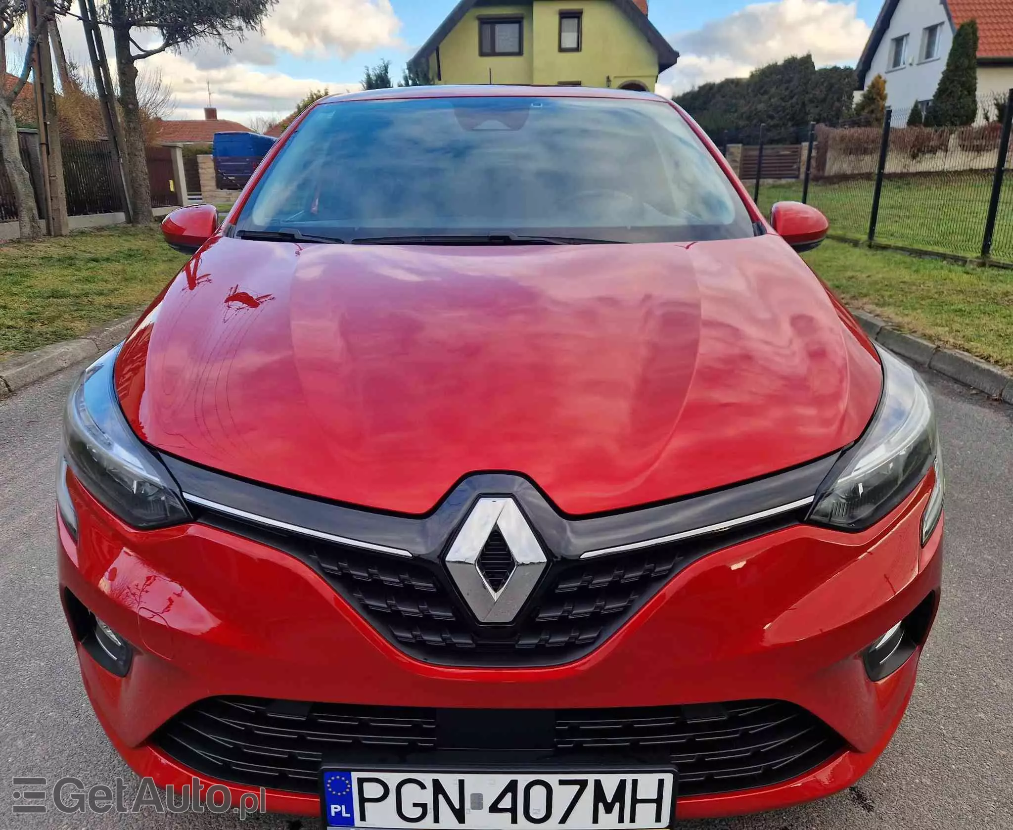 RENAULT Clio 1.6 E-TECH Intens