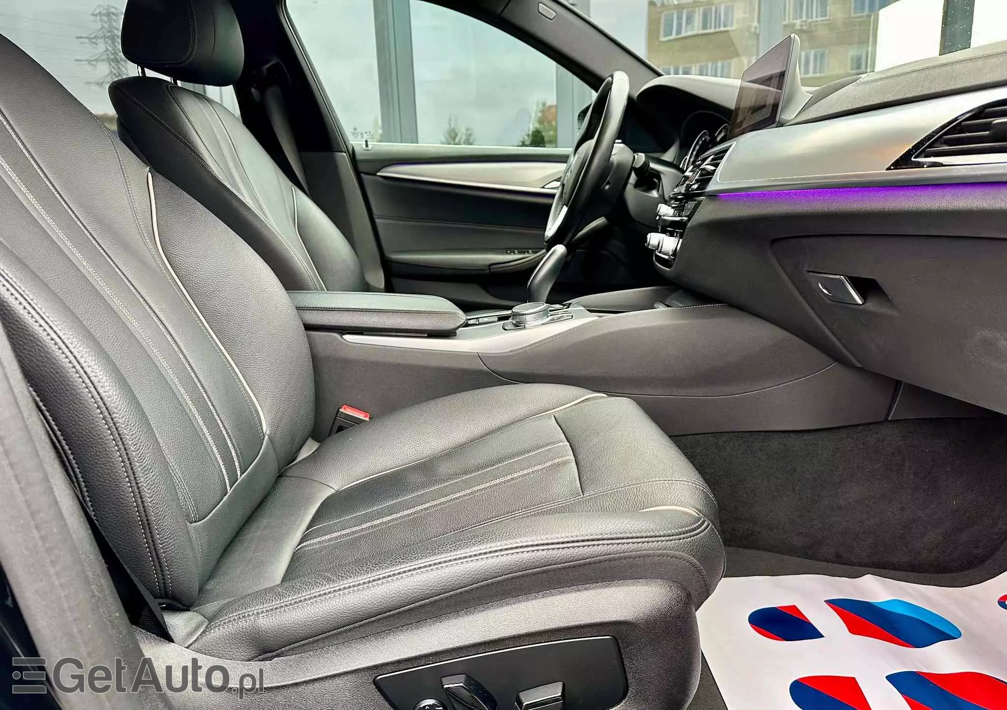 BMW Seria 5 520d Luxury Line