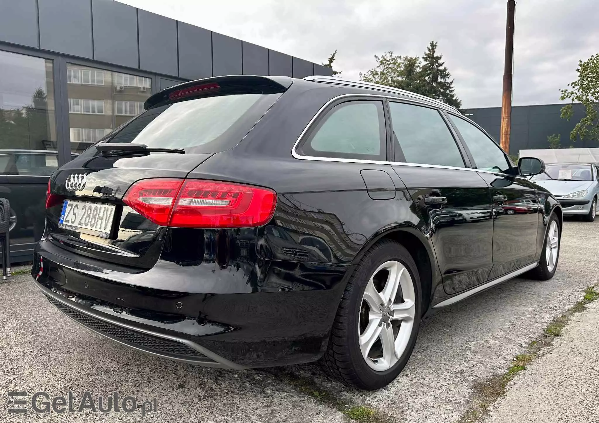 AUDI A4 Avant 2.0 TDI DPF multitronic S line Sportpaket