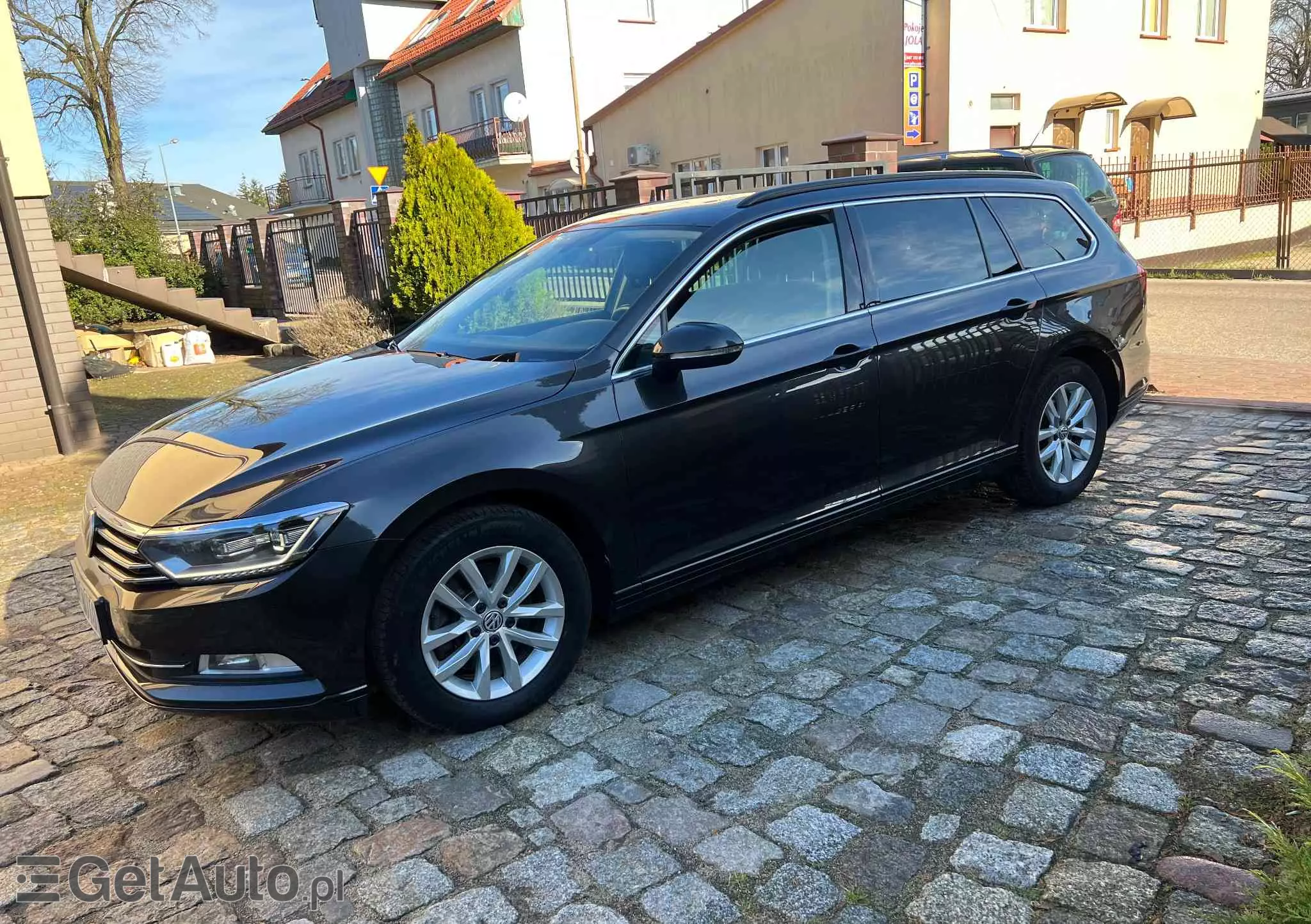 VOLKSWAGEN Passat Variant 1.6 TDI (BlueMotion Technology) DSG Comfortline