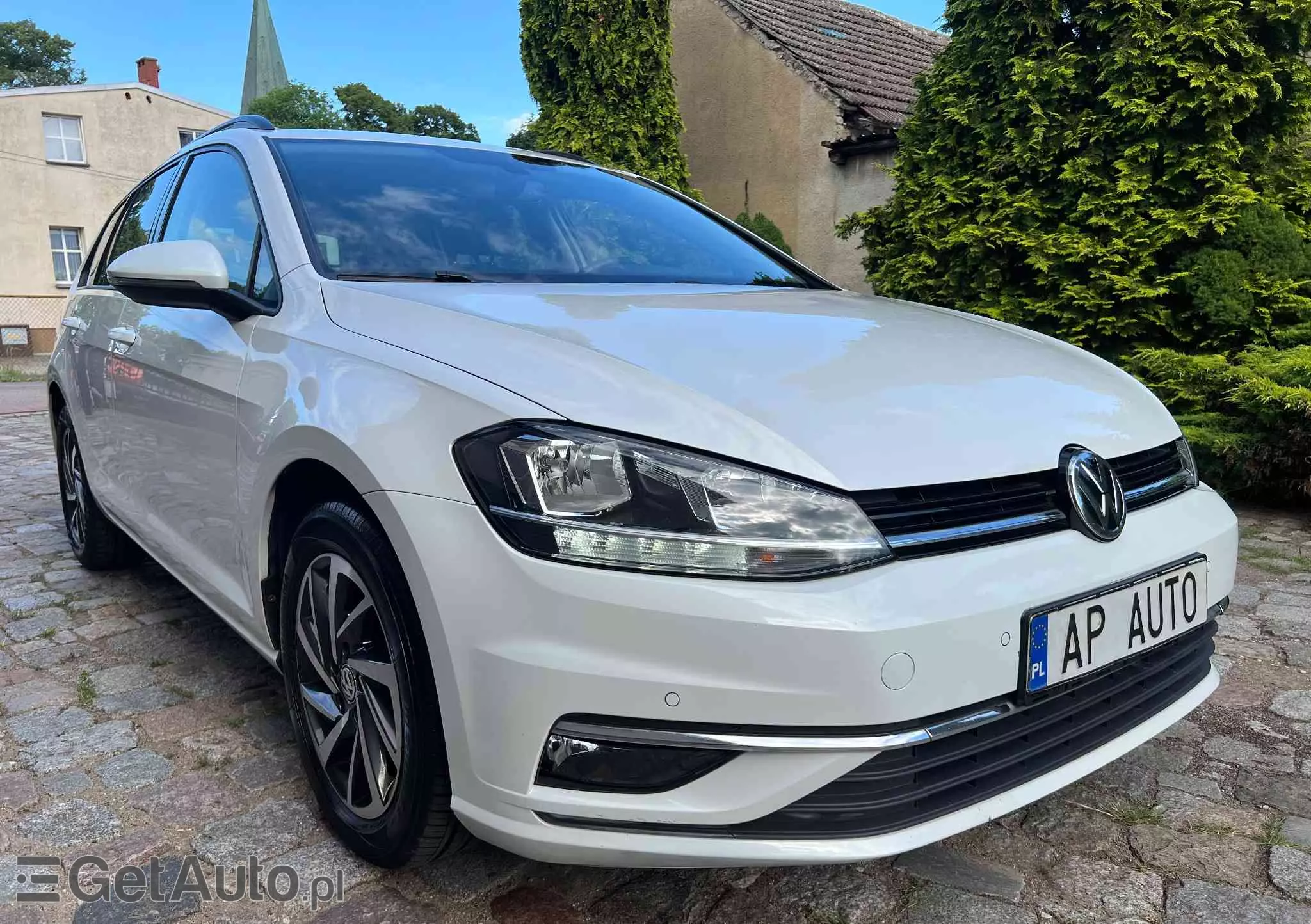 VOLKSWAGEN Golf 1.6 TDI DSG Sound