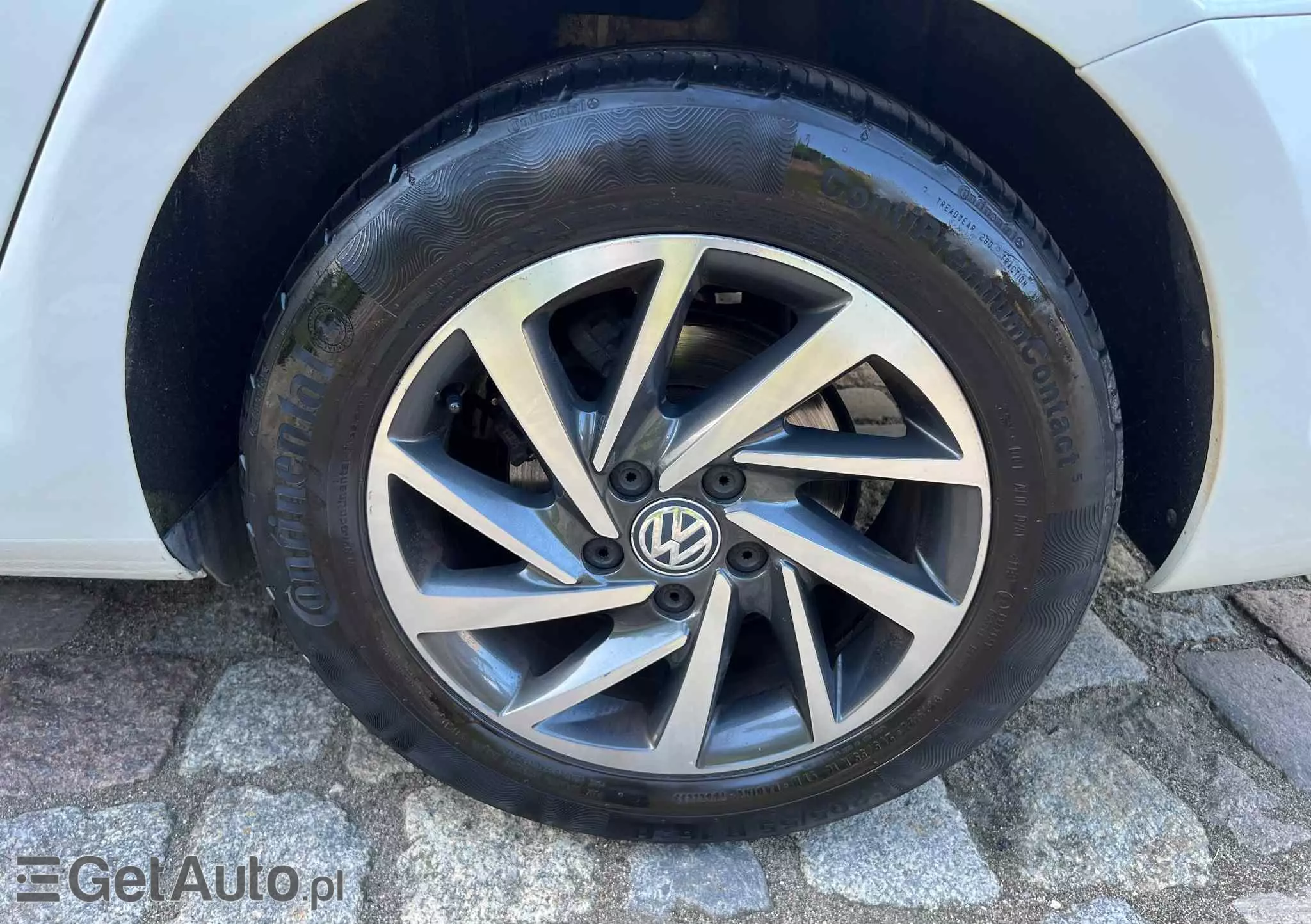 VOLKSWAGEN Golf 1.6 TDI DSG Sound