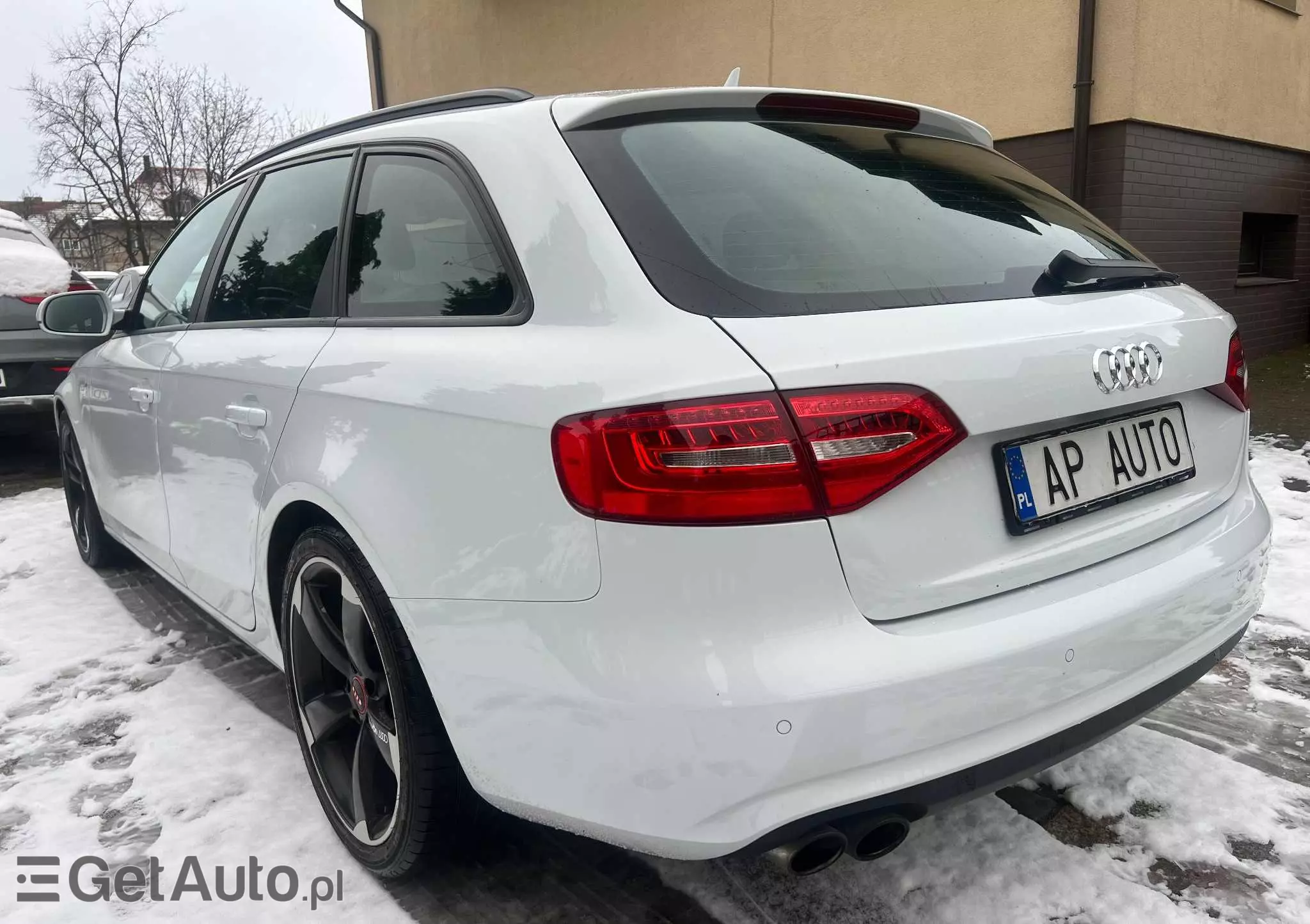 AUDI A4 Avant 2.0 TDI DPF S line Sportpaket