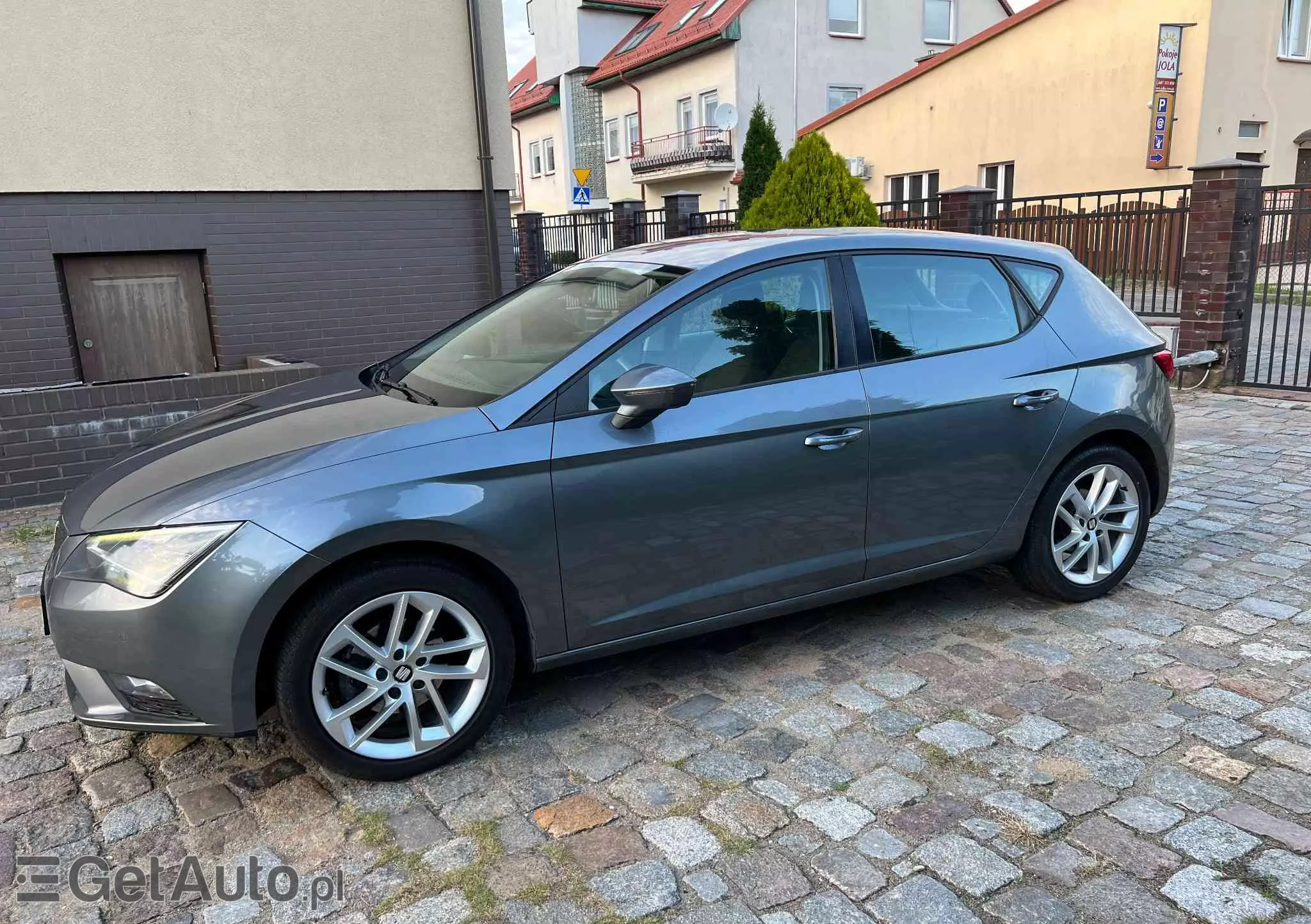 SEAT Leon 1.6 TDI DPF Ecomotive DSG Style