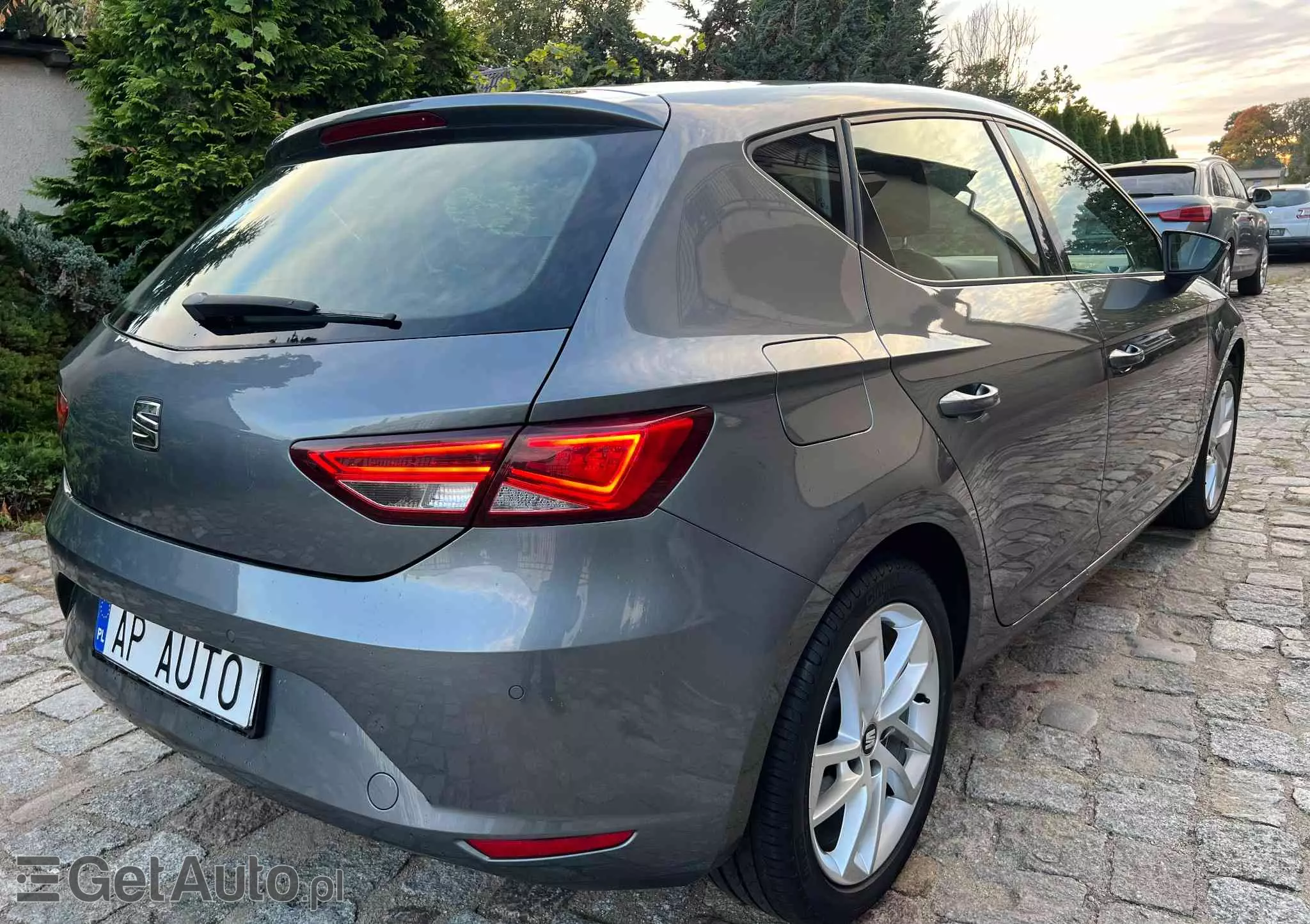 SEAT Leon 1.6 TDI DPF Ecomotive DSG Style