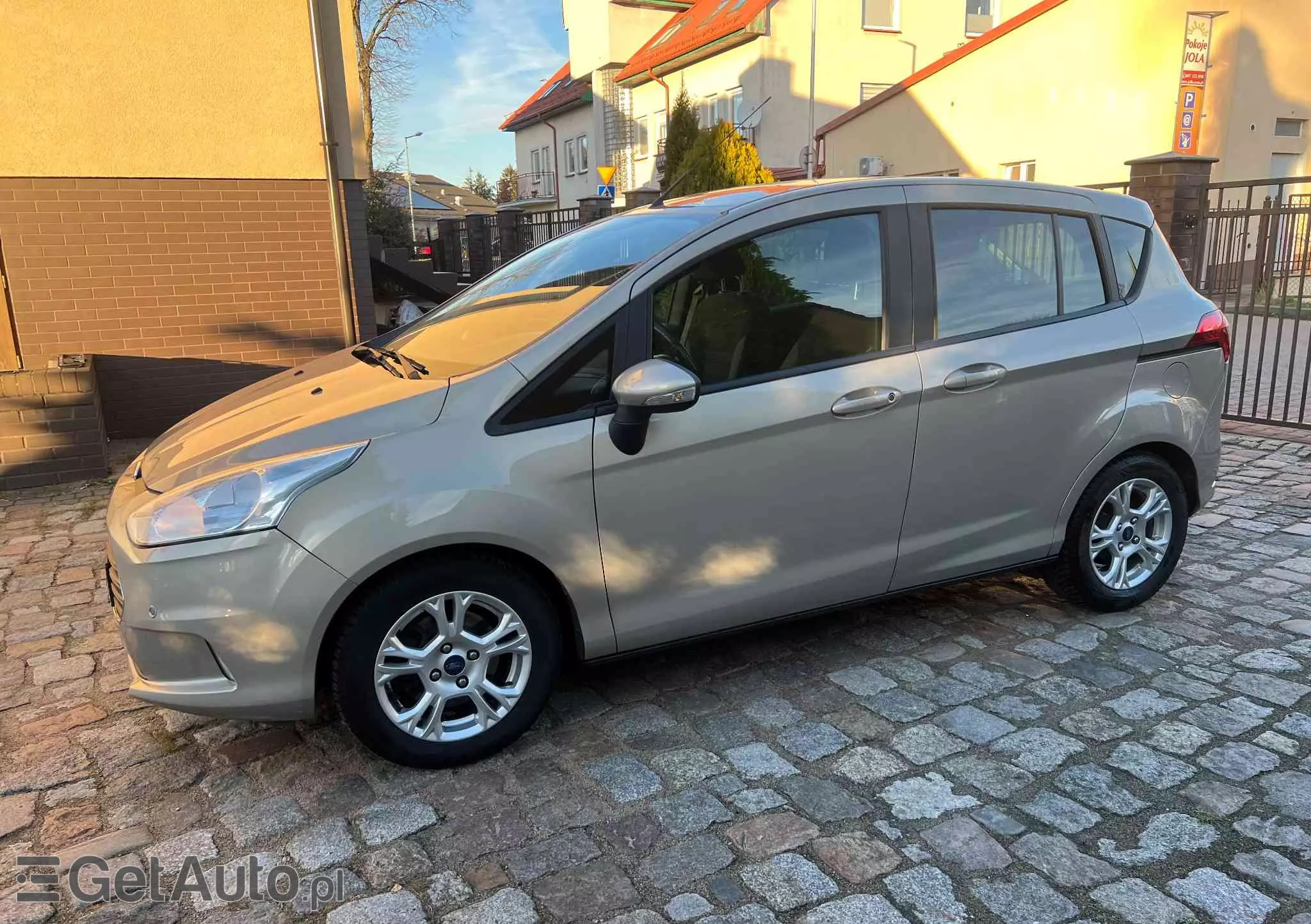 FORD B-MAX 1.0 EcoBoost SYNC Edition