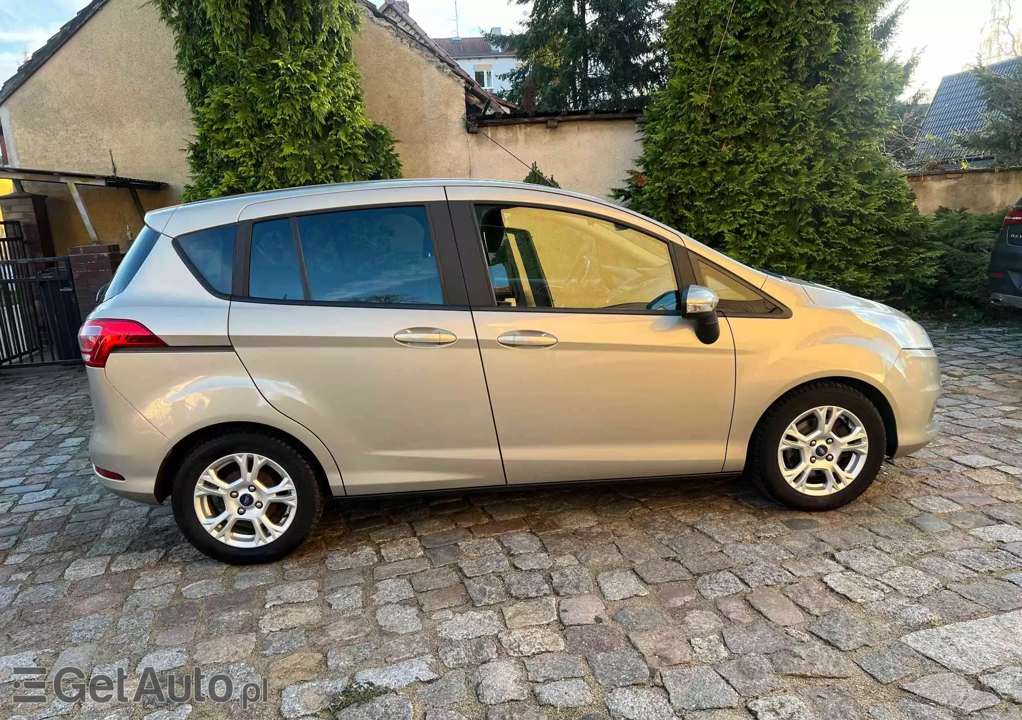 FORD B-MAX 1.0 EcoBoost SYNC Edition