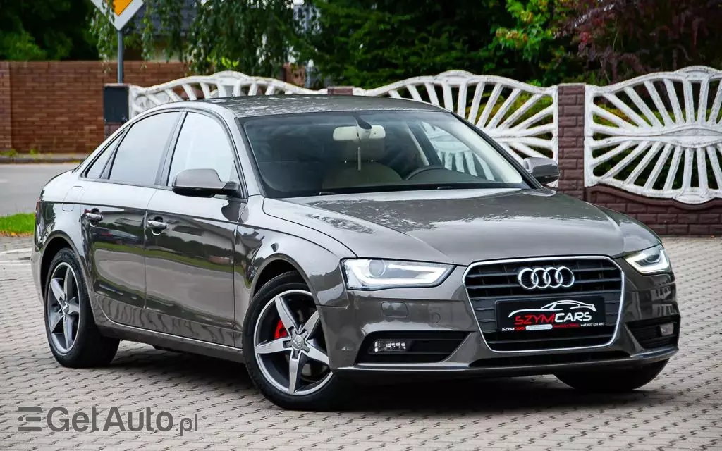 AUDI A4 