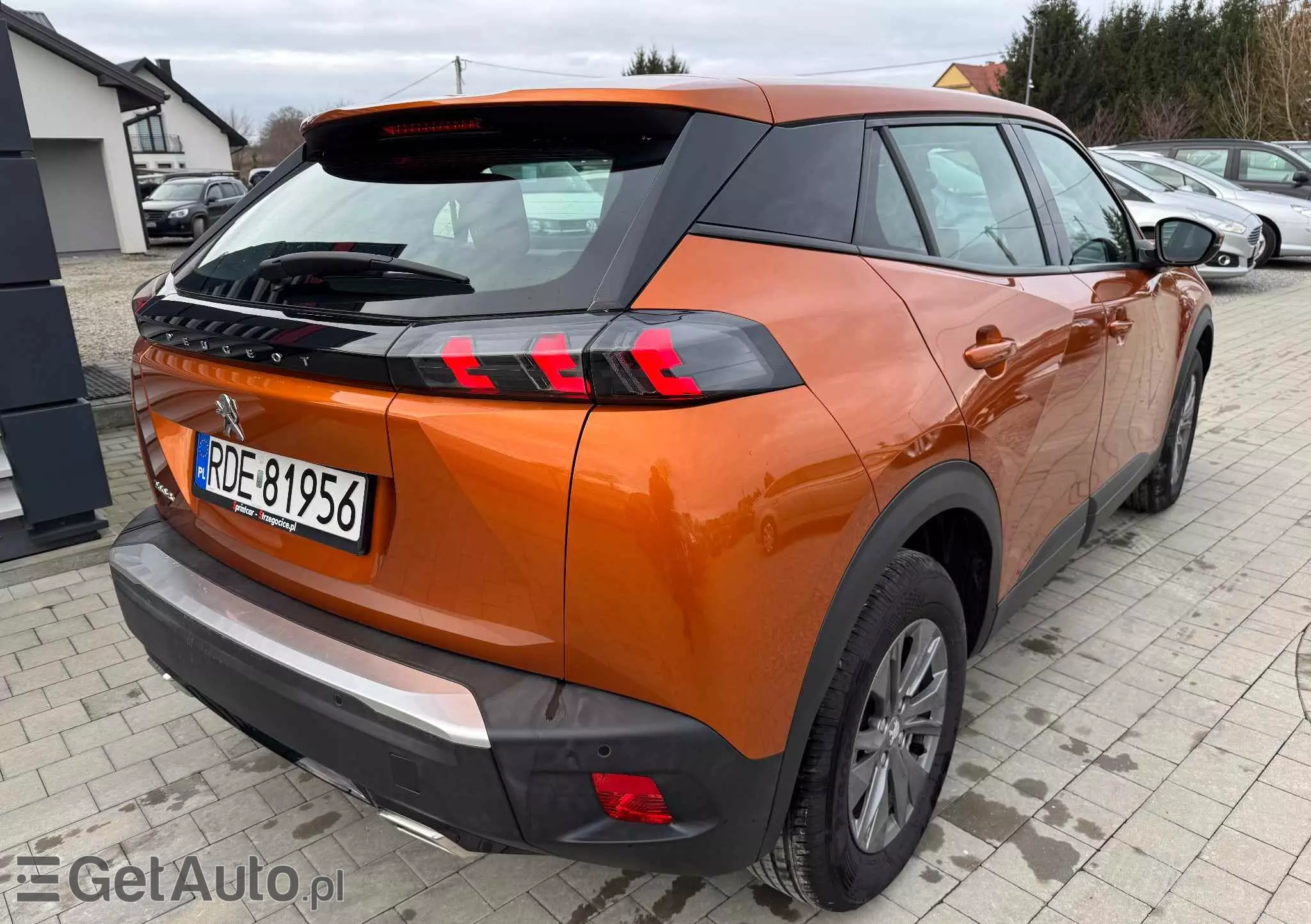 PEUGEOT 2008 1.2 PureTech Active S&S EAT8