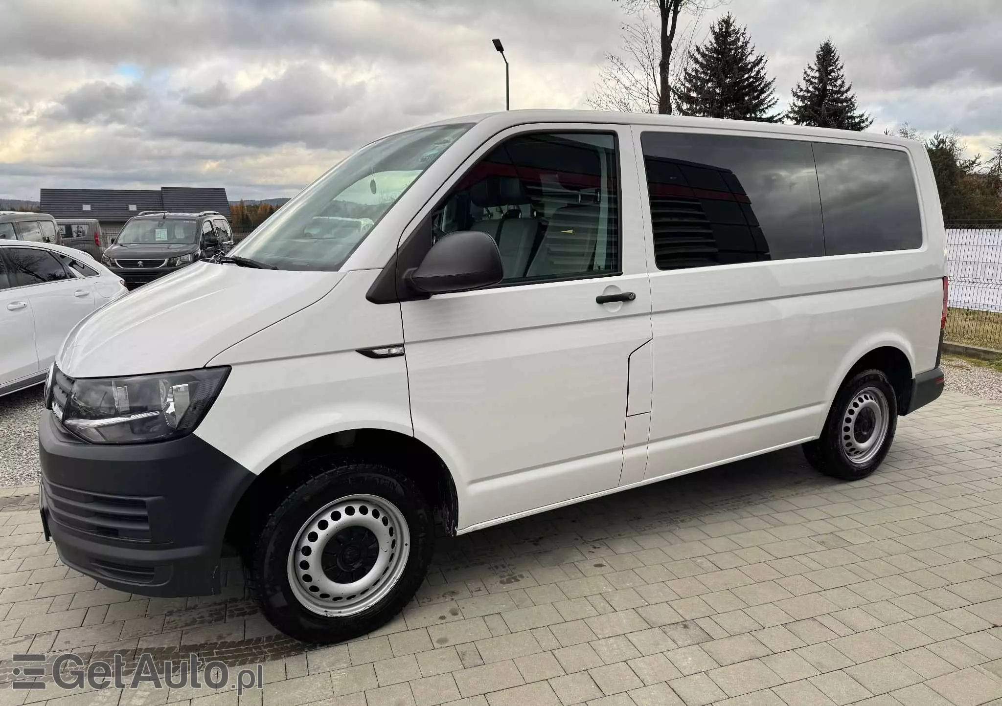 VOLKSWAGEN Transporter 