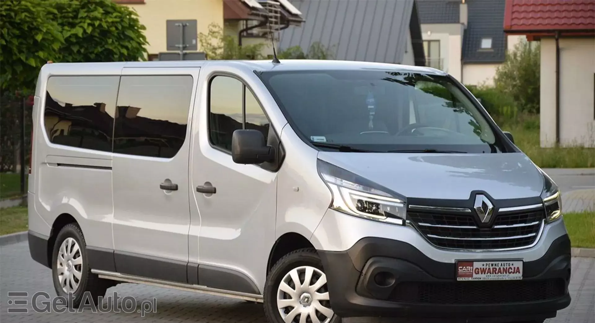 RENAULT Trafic 