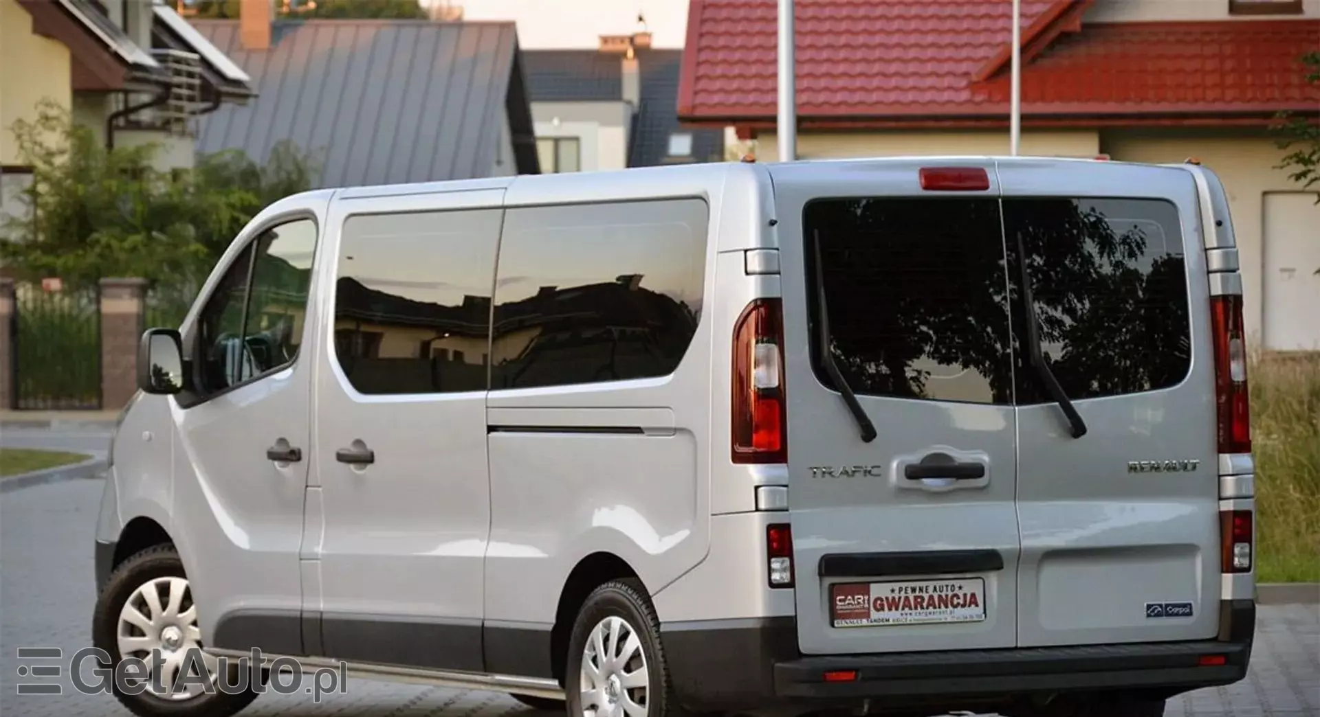 RENAULT Trafic 