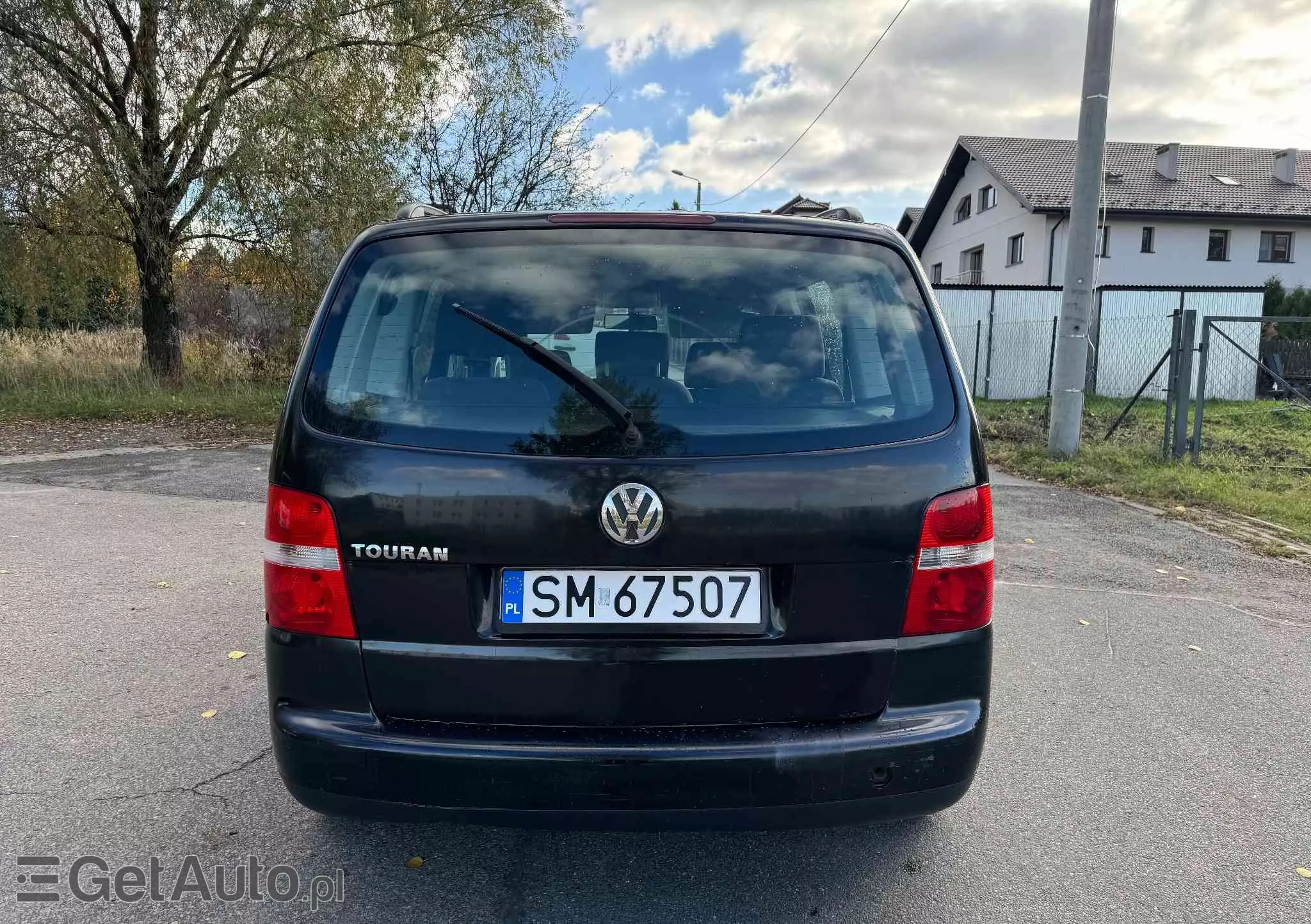 VOLKSWAGEN Touran 1.6 Basis