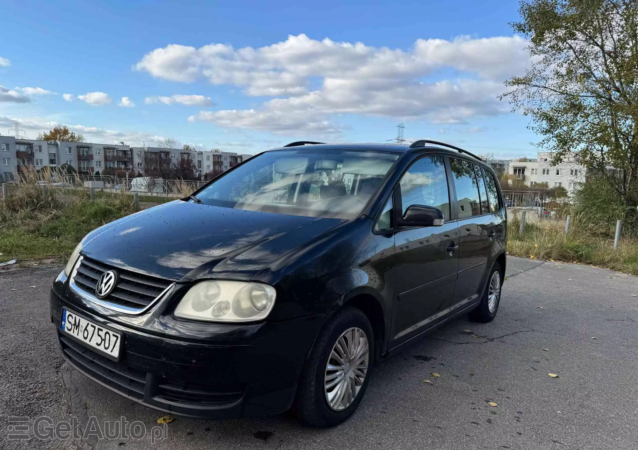 VOLKSWAGEN Touran 1.6 Basis