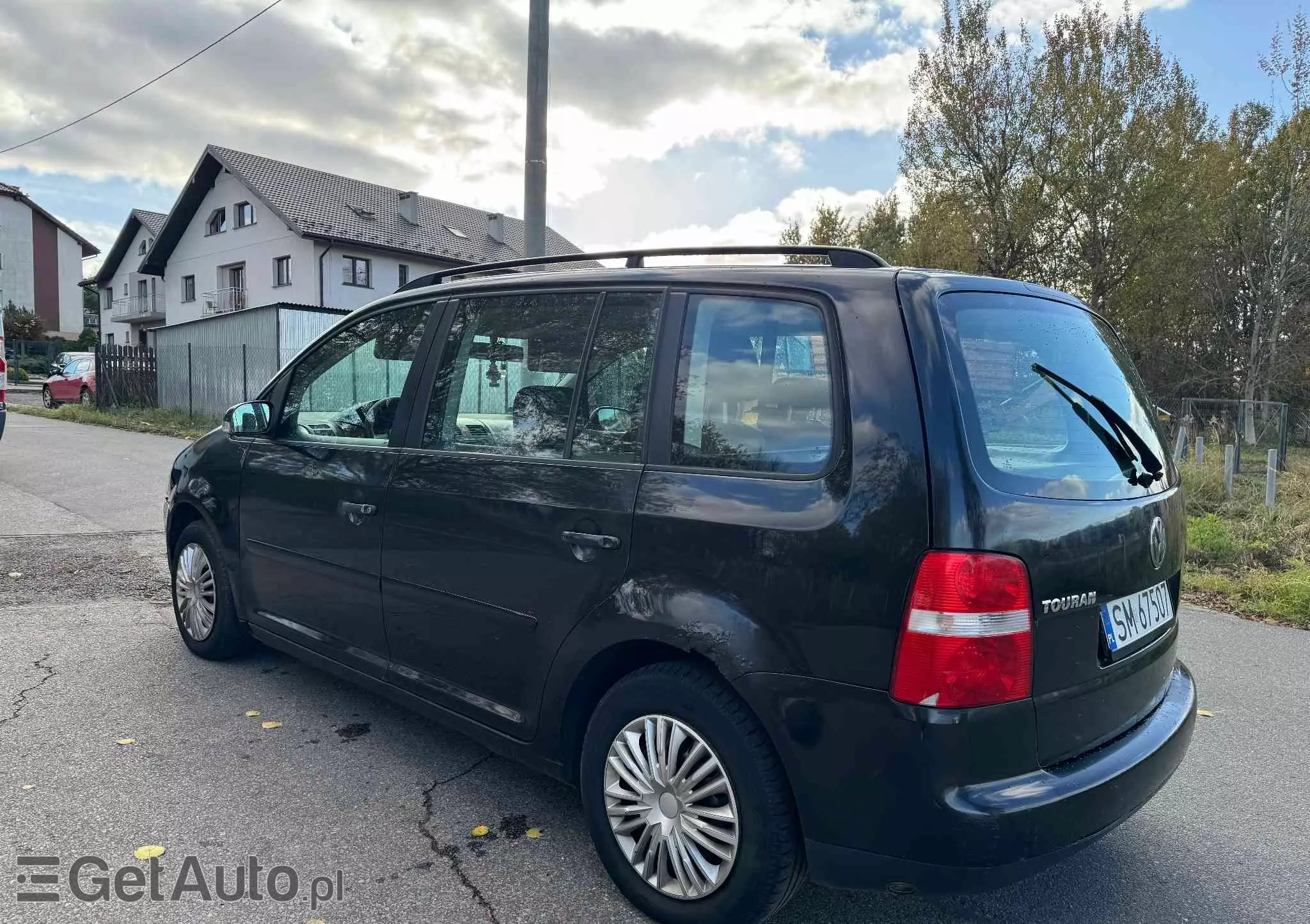 VOLKSWAGEN Touran 1.6 Basis