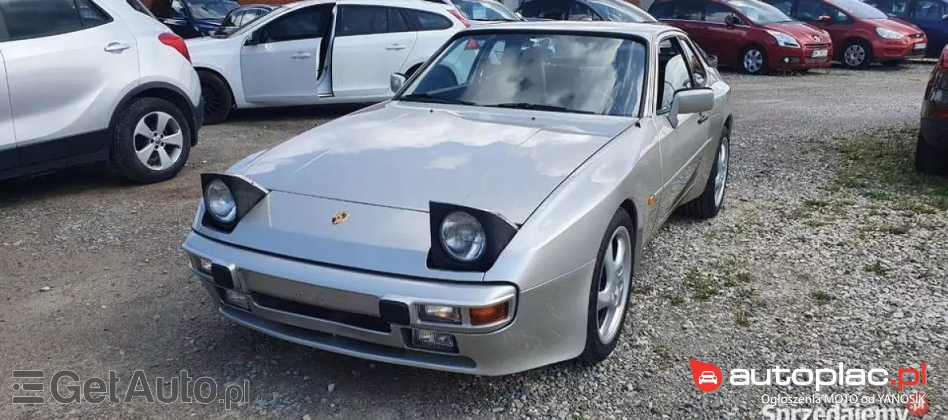 PORSCHE 944 