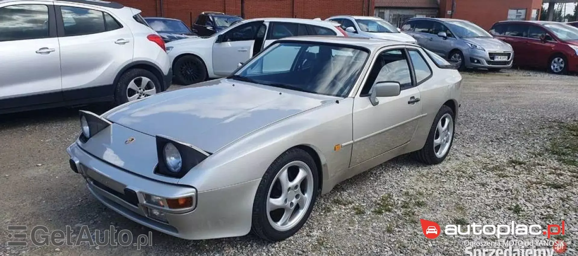 PORSCHE 944 