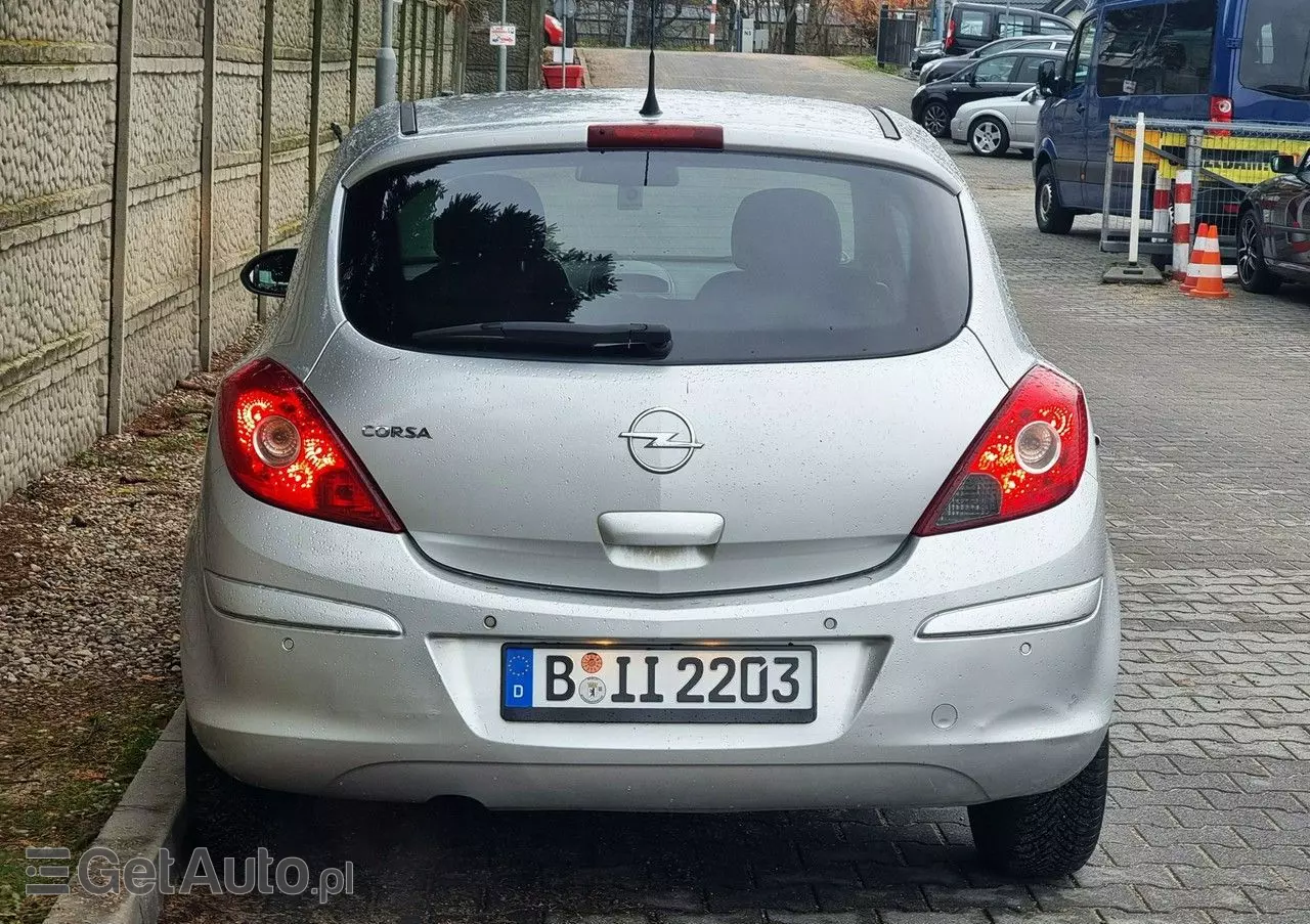 OPEL Corsa 1.4 16V Edition 111 Jahre