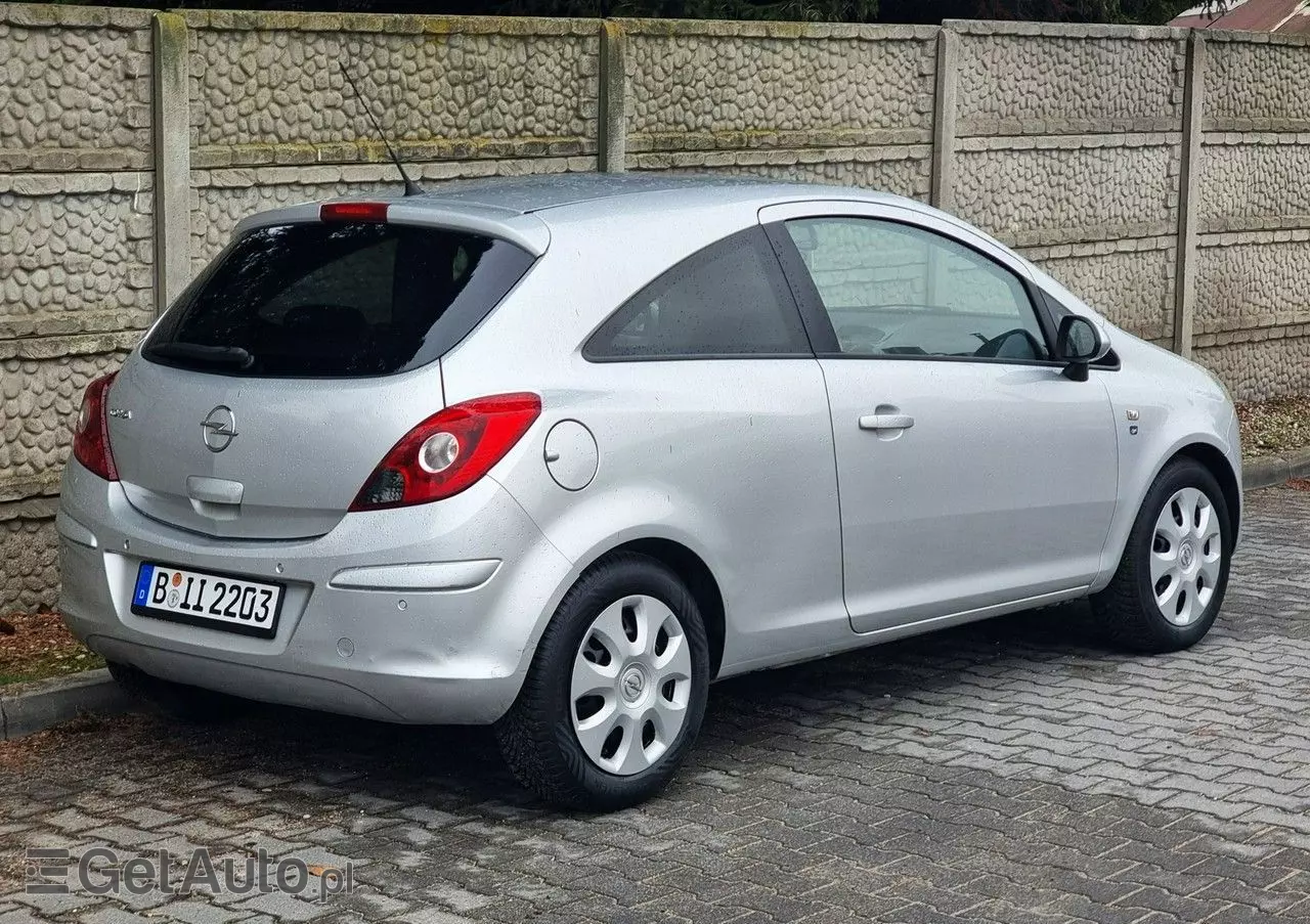 OPEL Corsa 1.4 16V Edition 111 Jahre