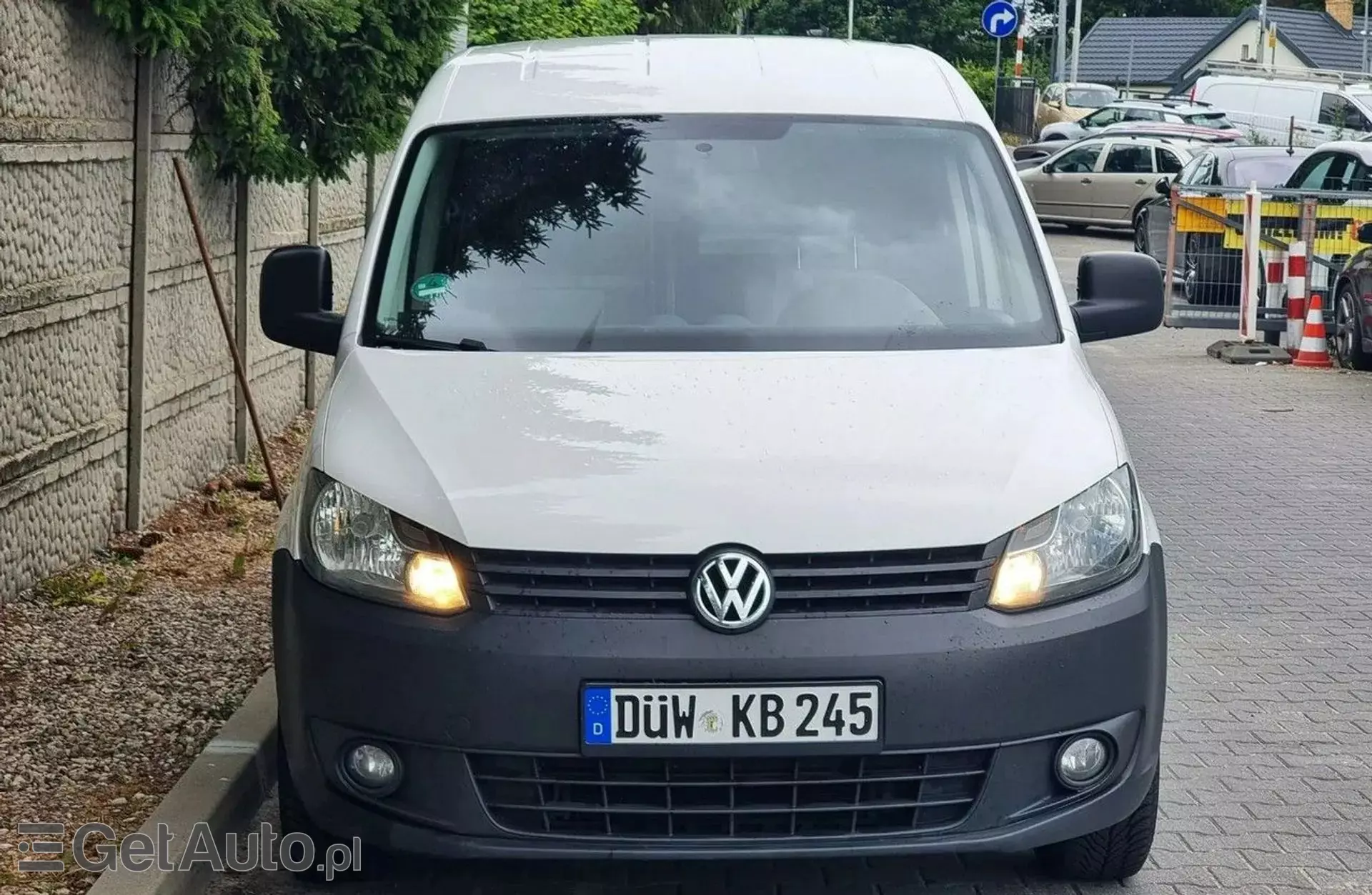 VOLKSWAGEN Caddy 