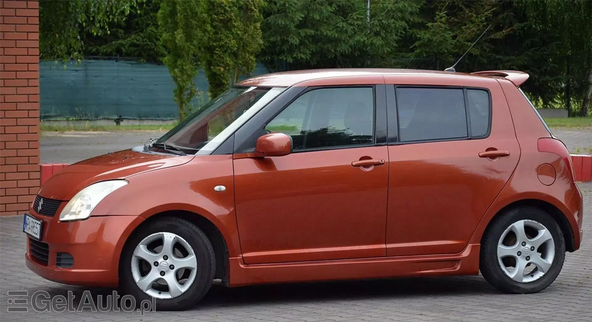 SUZUKI Swift 