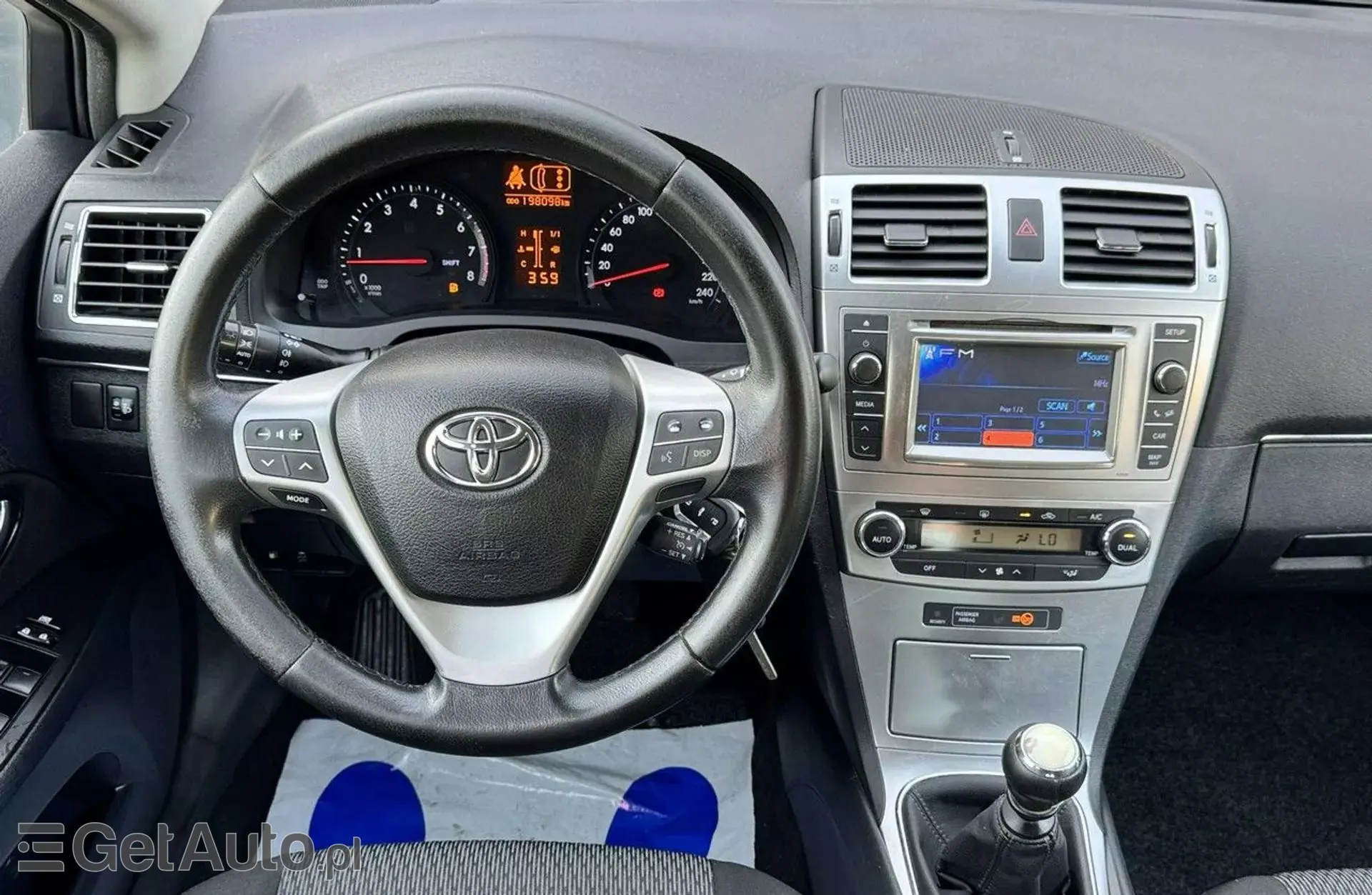 TOYOTA Avensis 