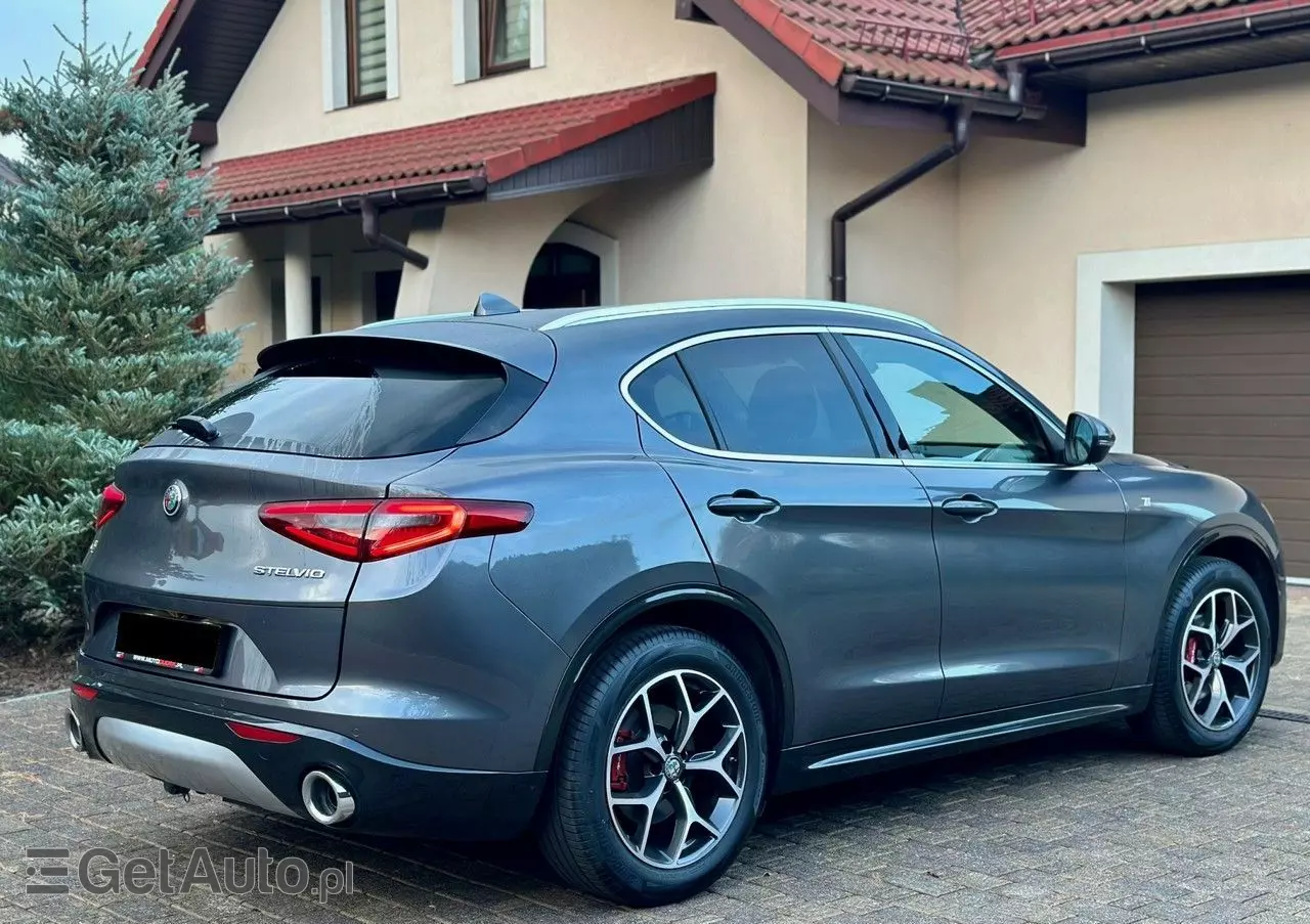 ALFA ROMEO Stelvio 2.0 Turbo TI Q4