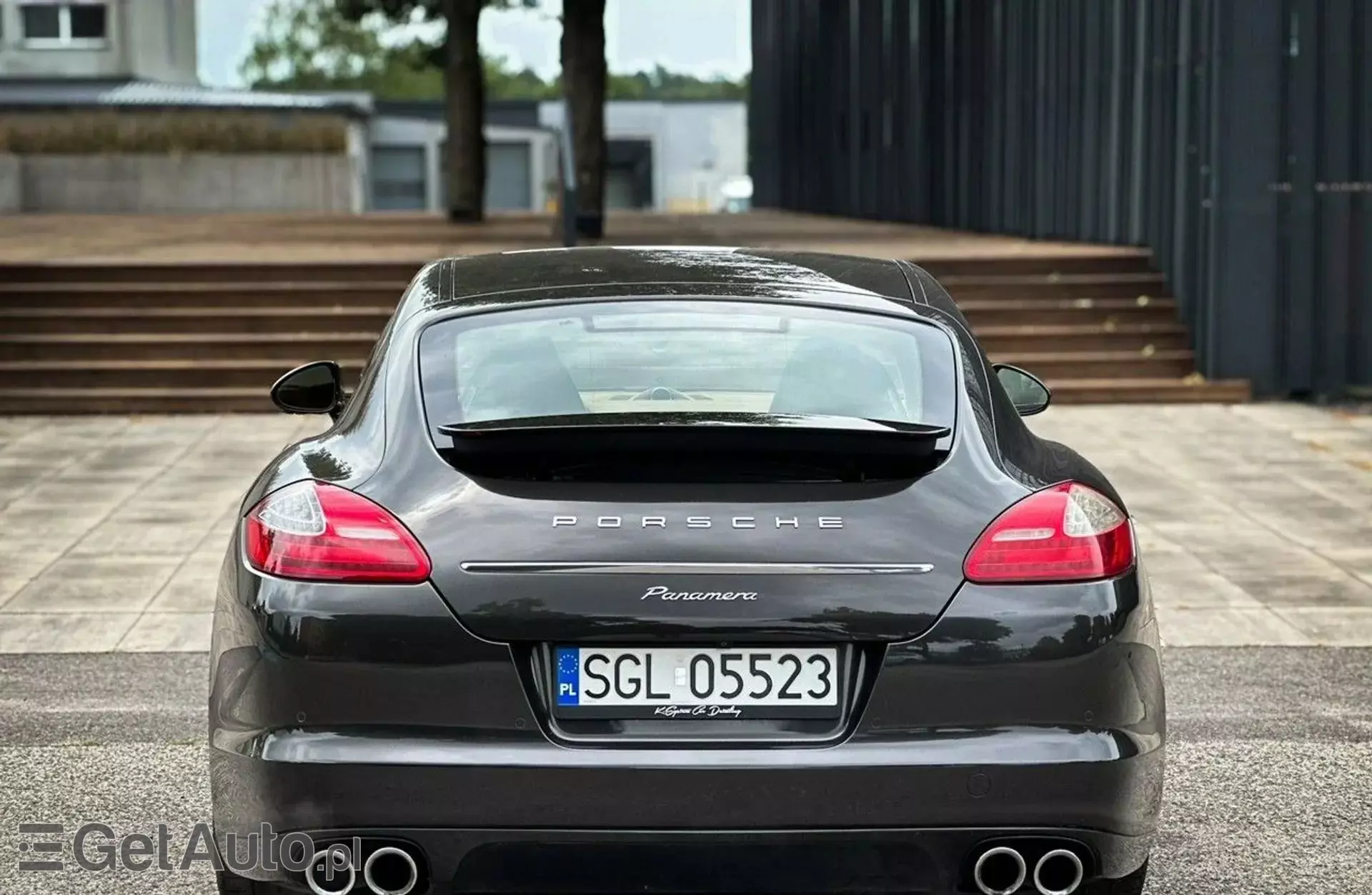 PORSCHE Panamera 