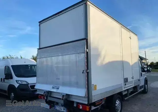 FIAT Ducato kontener z windą 2,3 150 KM klima 