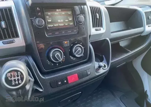 FIAT Ducato kontener z windą 2,3 150 KM klima 