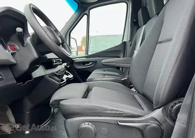 MERCEDES-BENZ Sprinter 214 2,2 Cdi 143 KM klima przedni napęd 