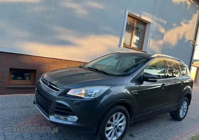 FORD Kuga 1.5 EcoBoost 2x4 Black & Silver