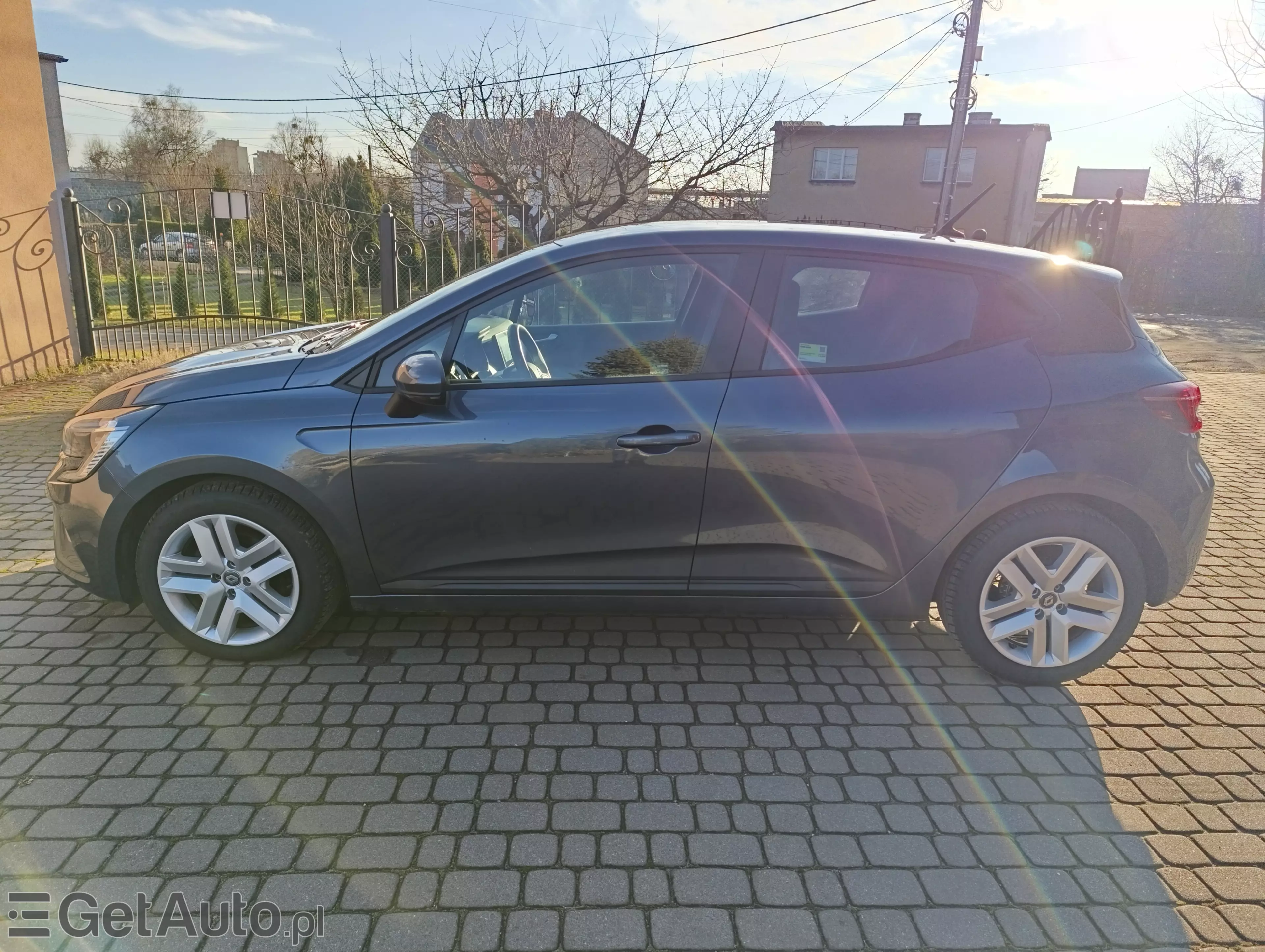 RENAULT Clio Zen 90