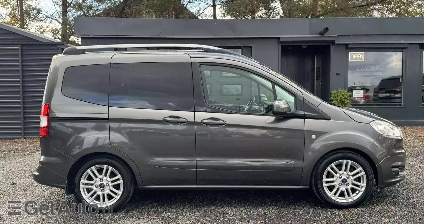 FORD Tourneo Courier 