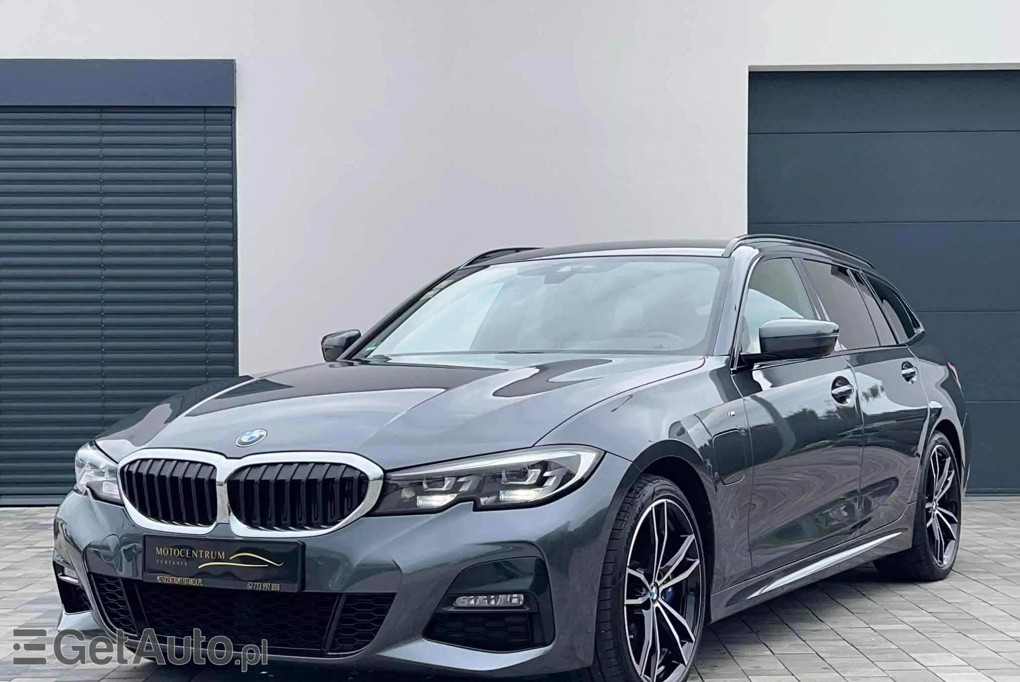 BMW Seria 3 330e Touring M Sport