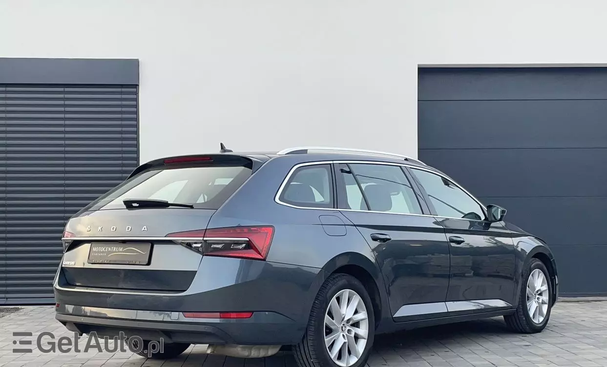 SKODA Superb 2.0 TSI Ambition DSG