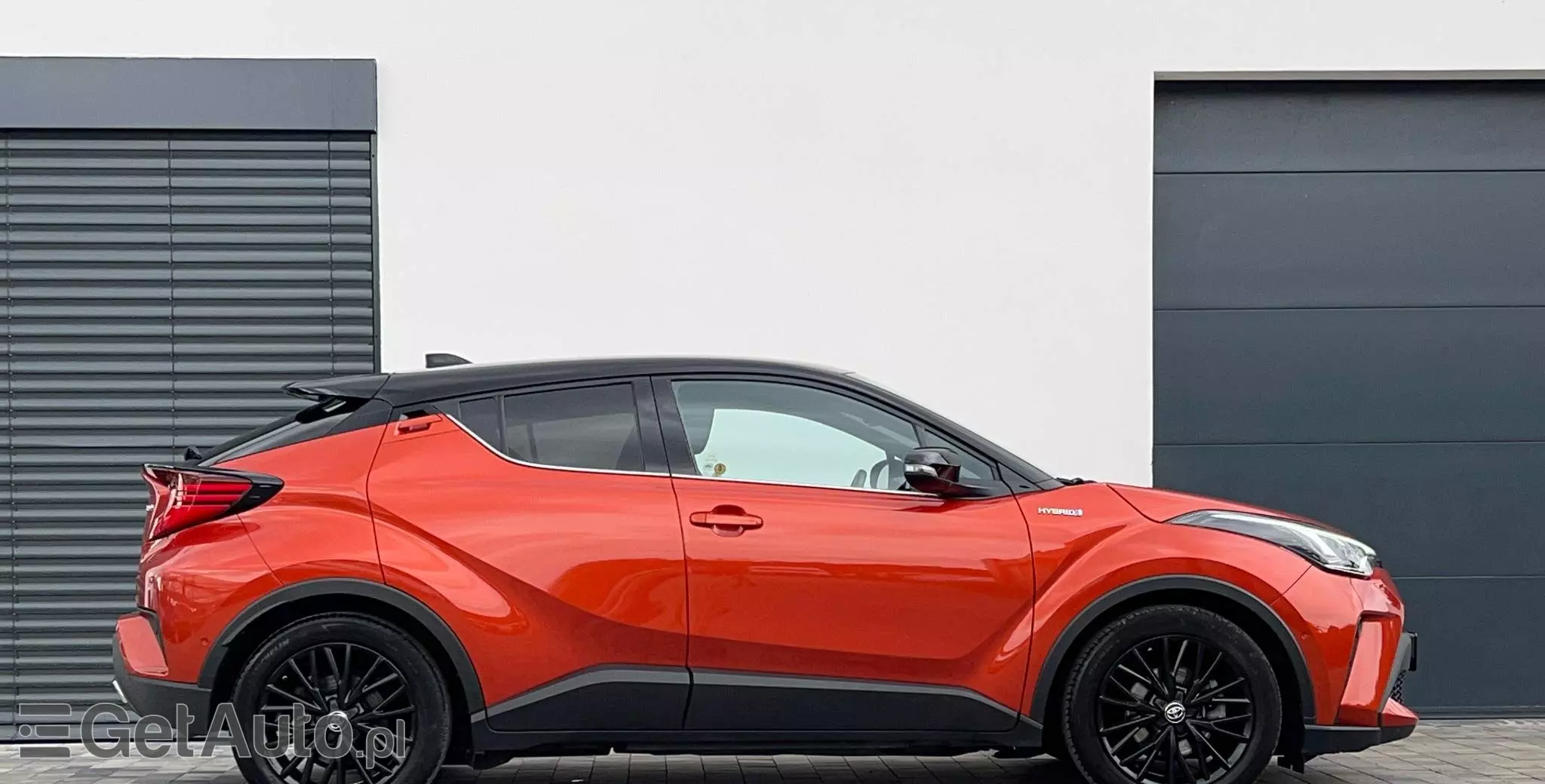 TOYOTA C-HR 2.0 Hybrid Orange Edition