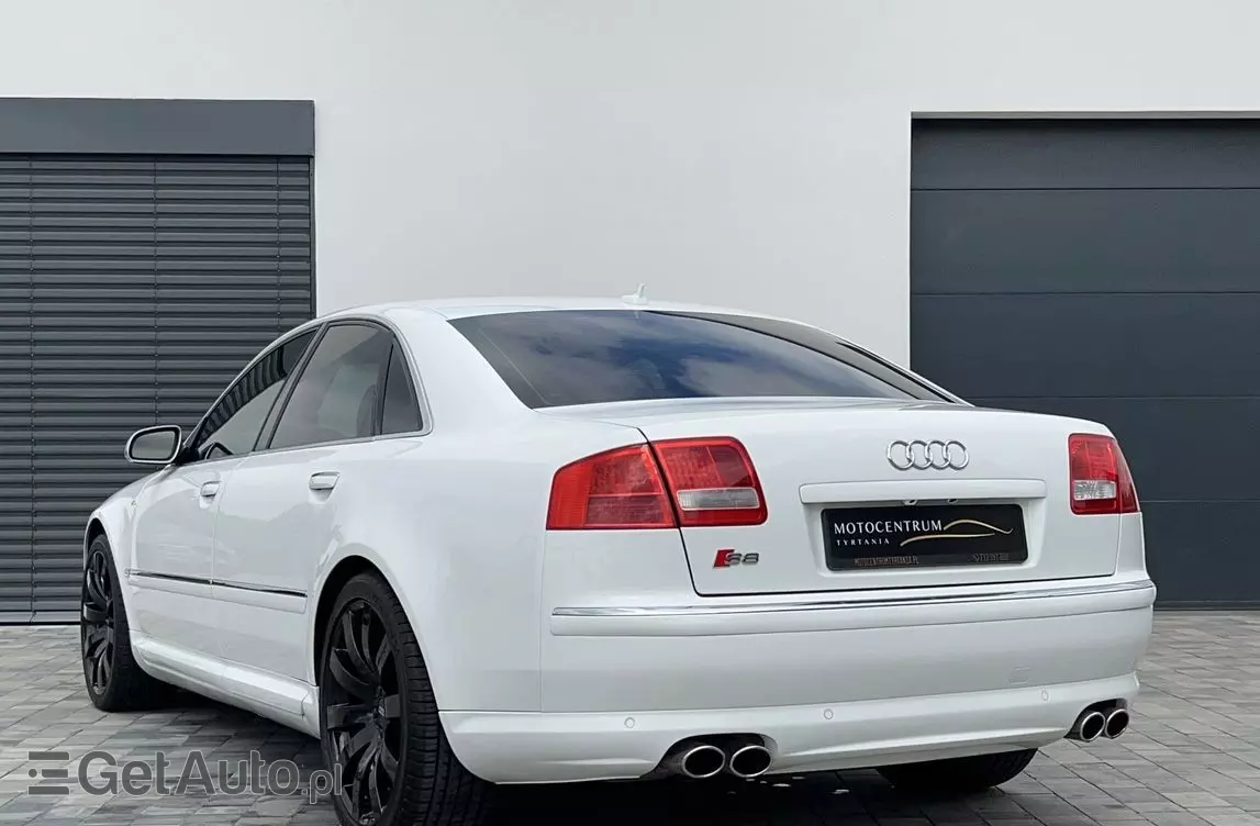 AUDI S8 5.2 FSI Quattro