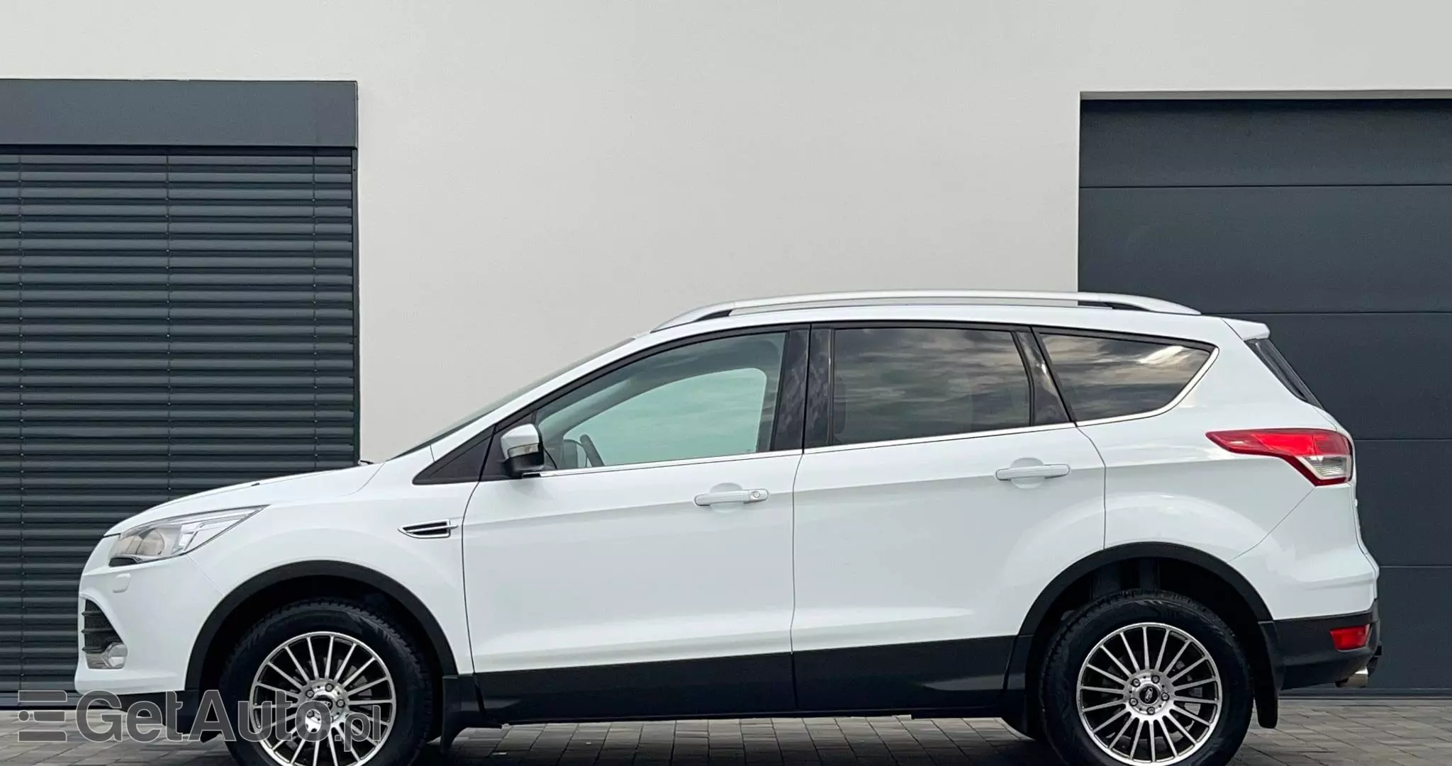 FORD Kuga 1.5 EcoBoost 2x4 Trend