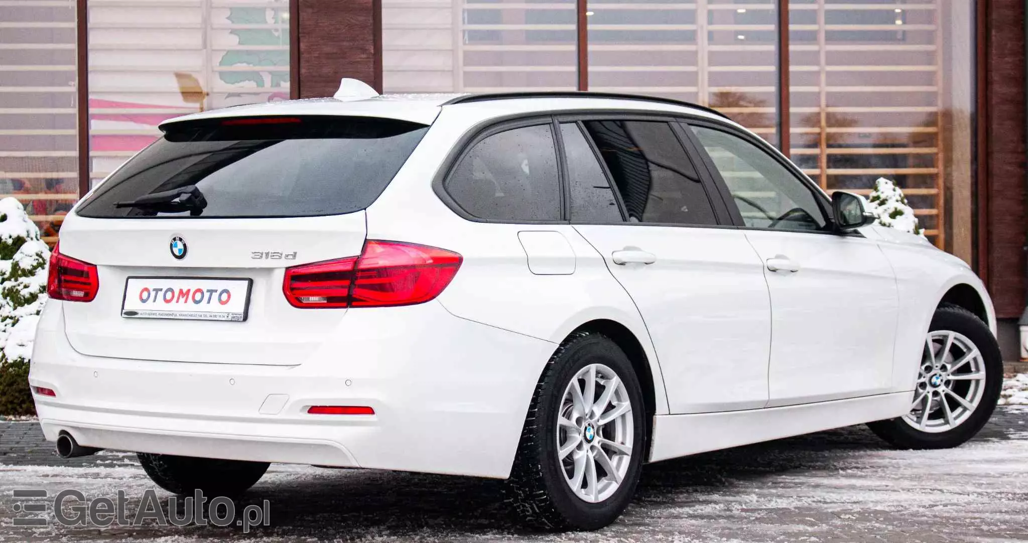 BMW Seria 3 318d Sport Line