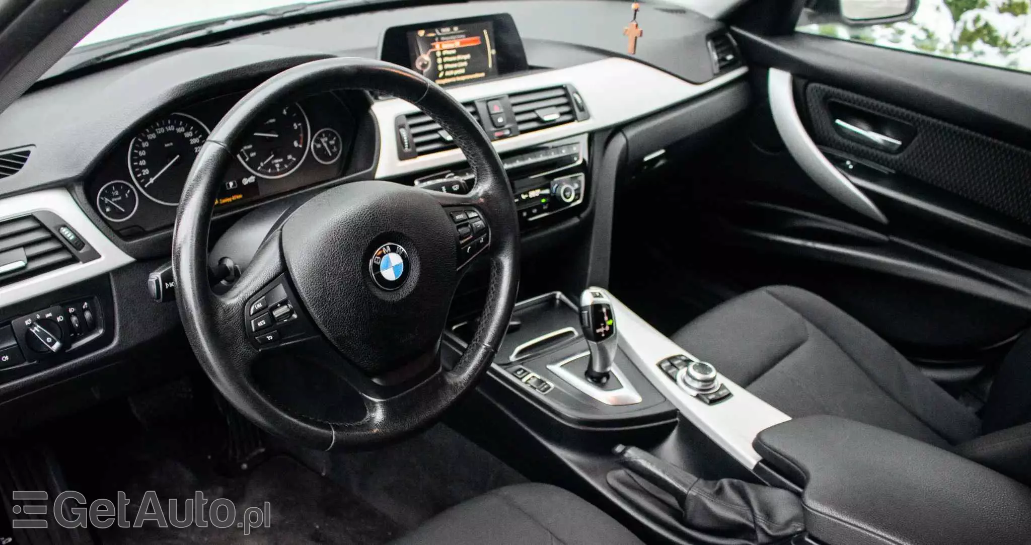 BMW Seria 3 318d Sport Line