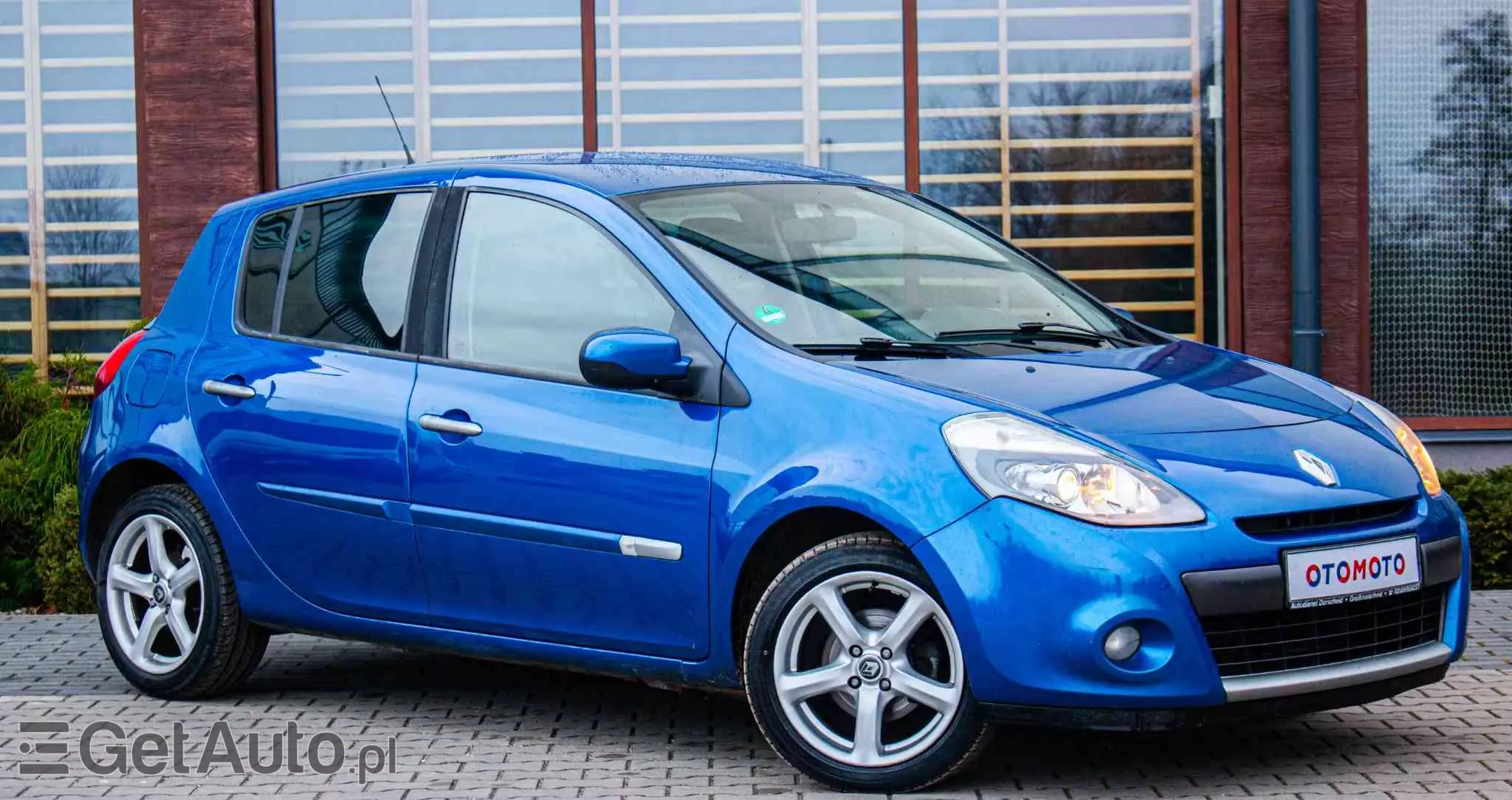 RENAULT Clio 1.2 16V TCE Alize