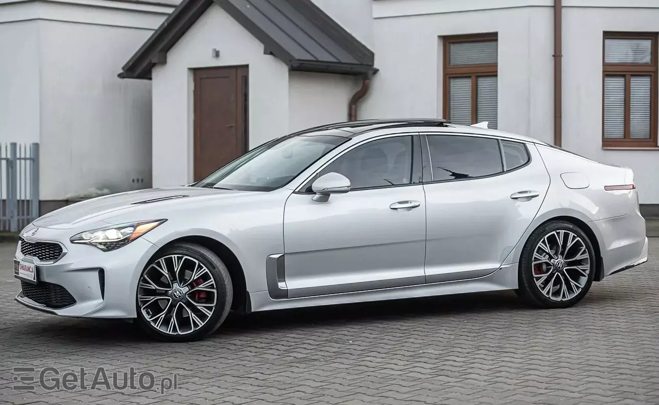 KIA Stinger 2.0 T-GDI GT Line