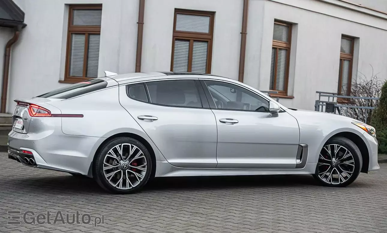 KIA Stinger 2.0 T-GDI GT Line