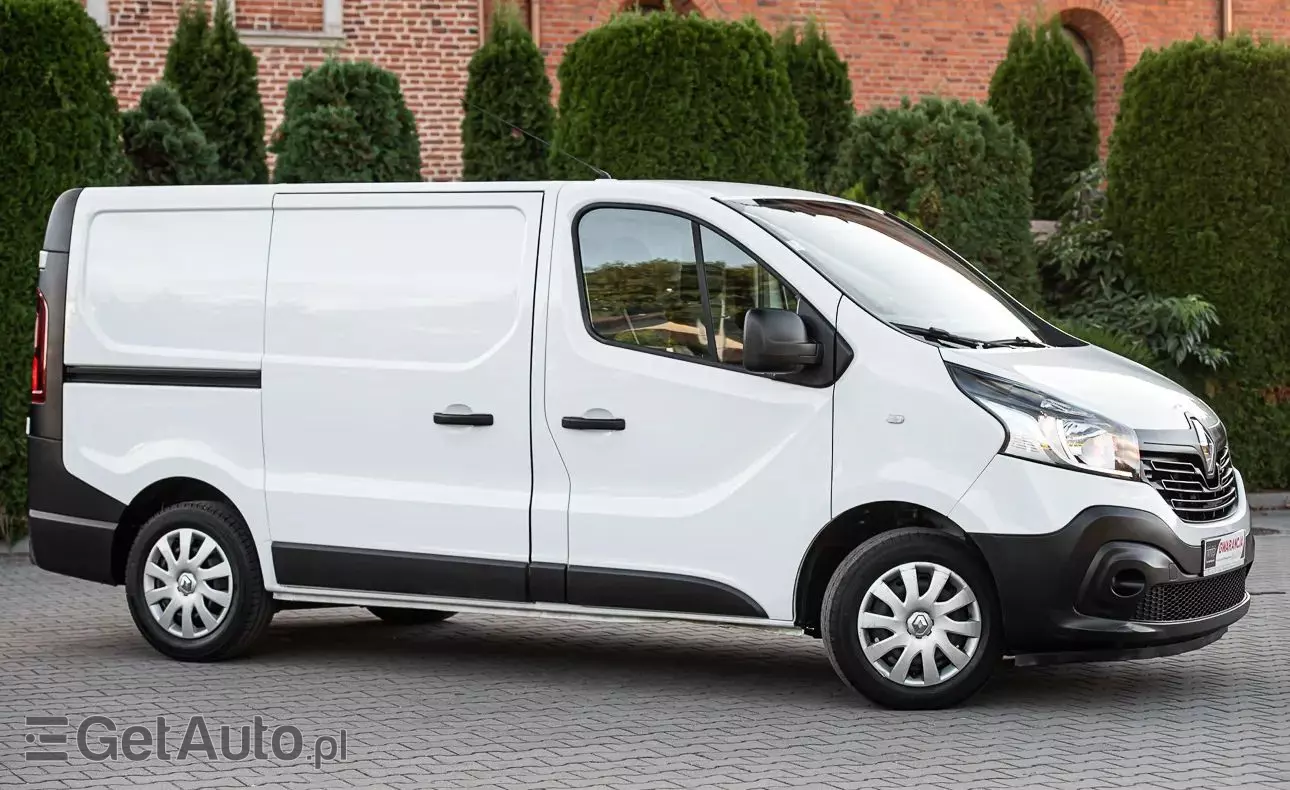 RENAULT Trafic 