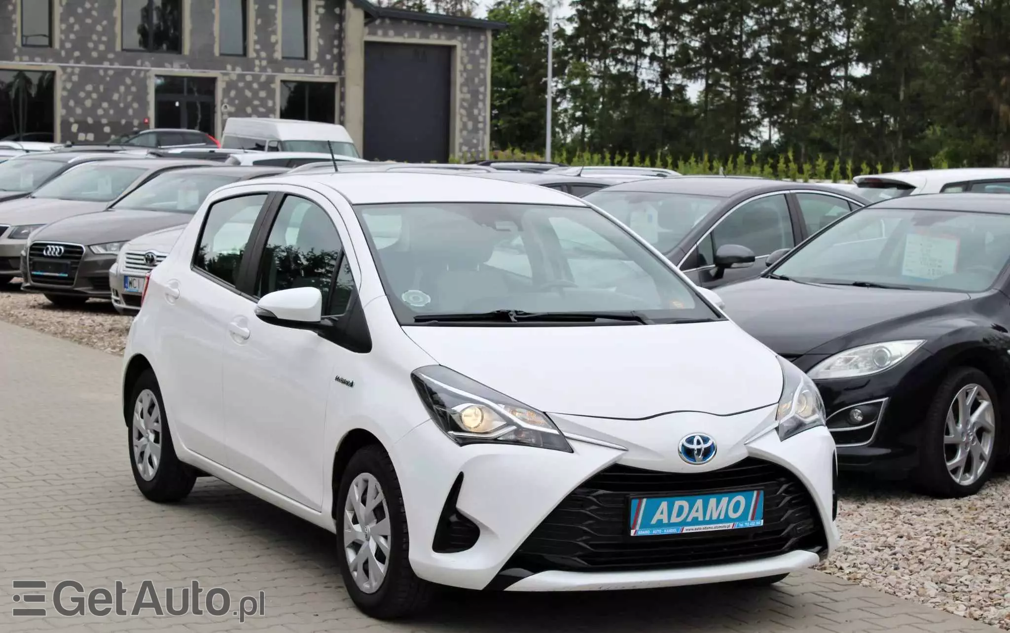 TOYOTA Yaris Hybrid 1.5 Active