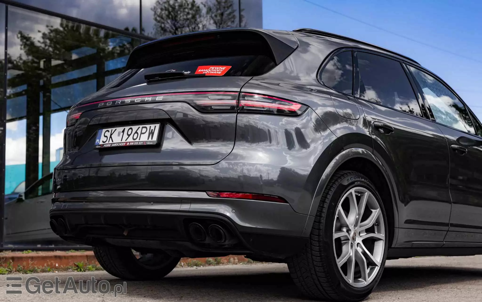 PORSCHE Cayenne Platinum Edition