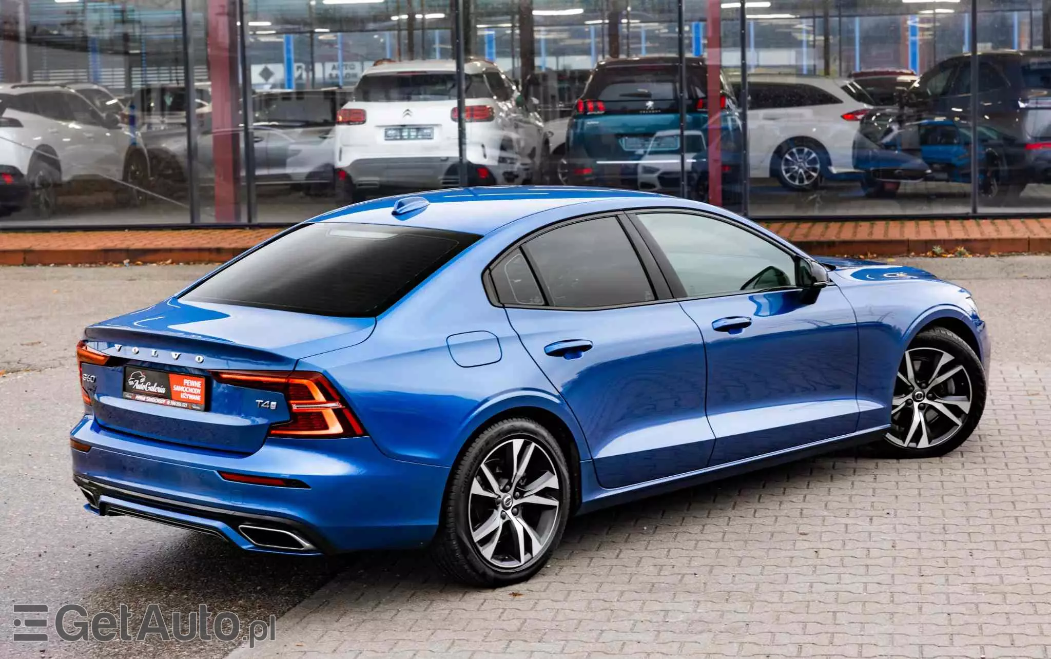 VOLVO S60 T4 R-Design First Edition