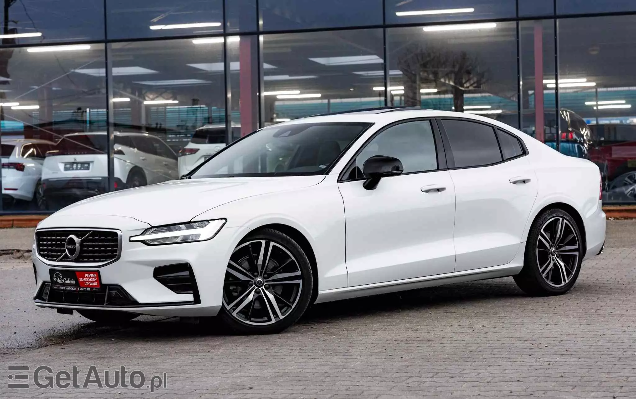 VOLVO S60 T4 R-Design First Edition