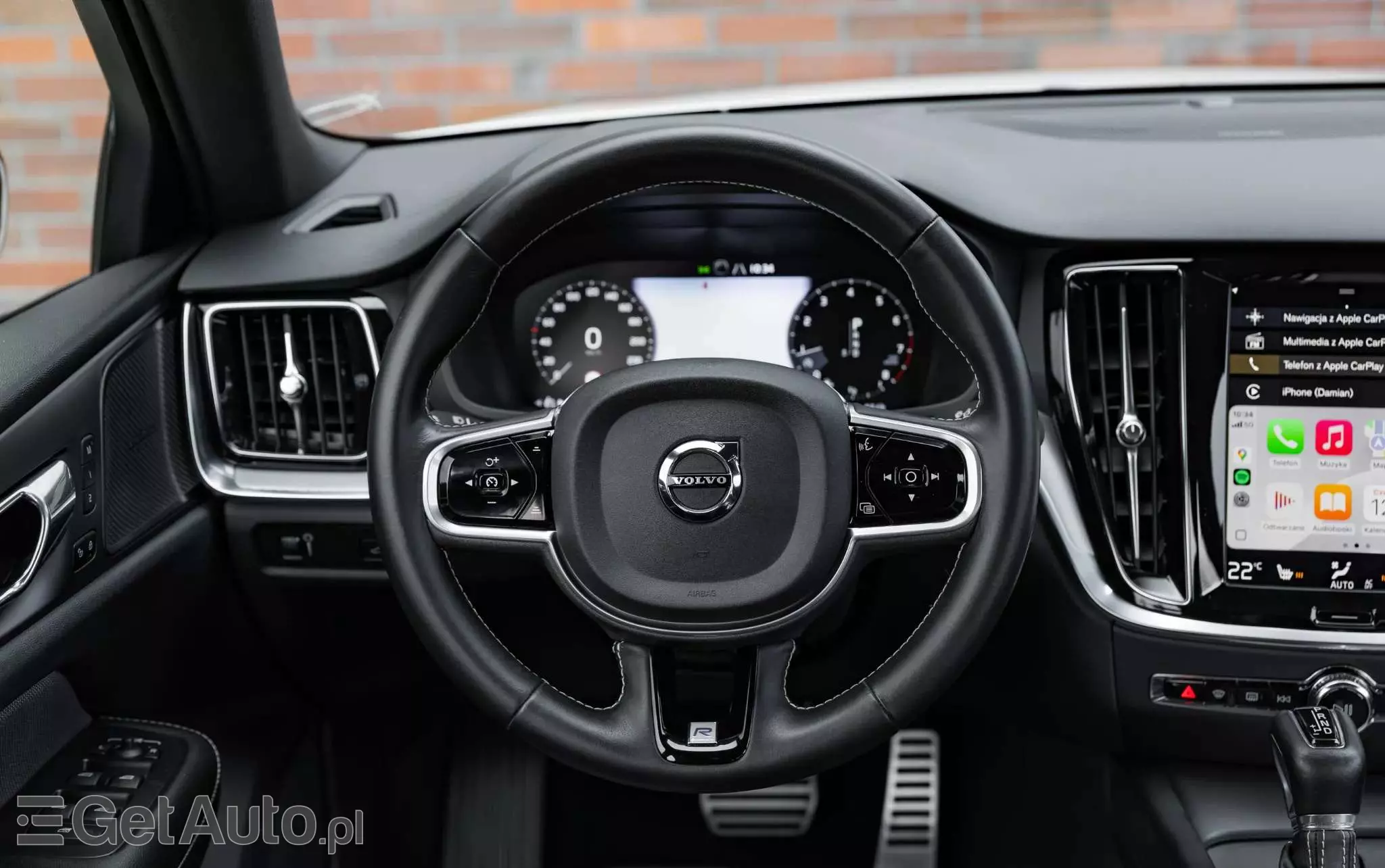 VOLVO S60 T4 R-Design First Edition